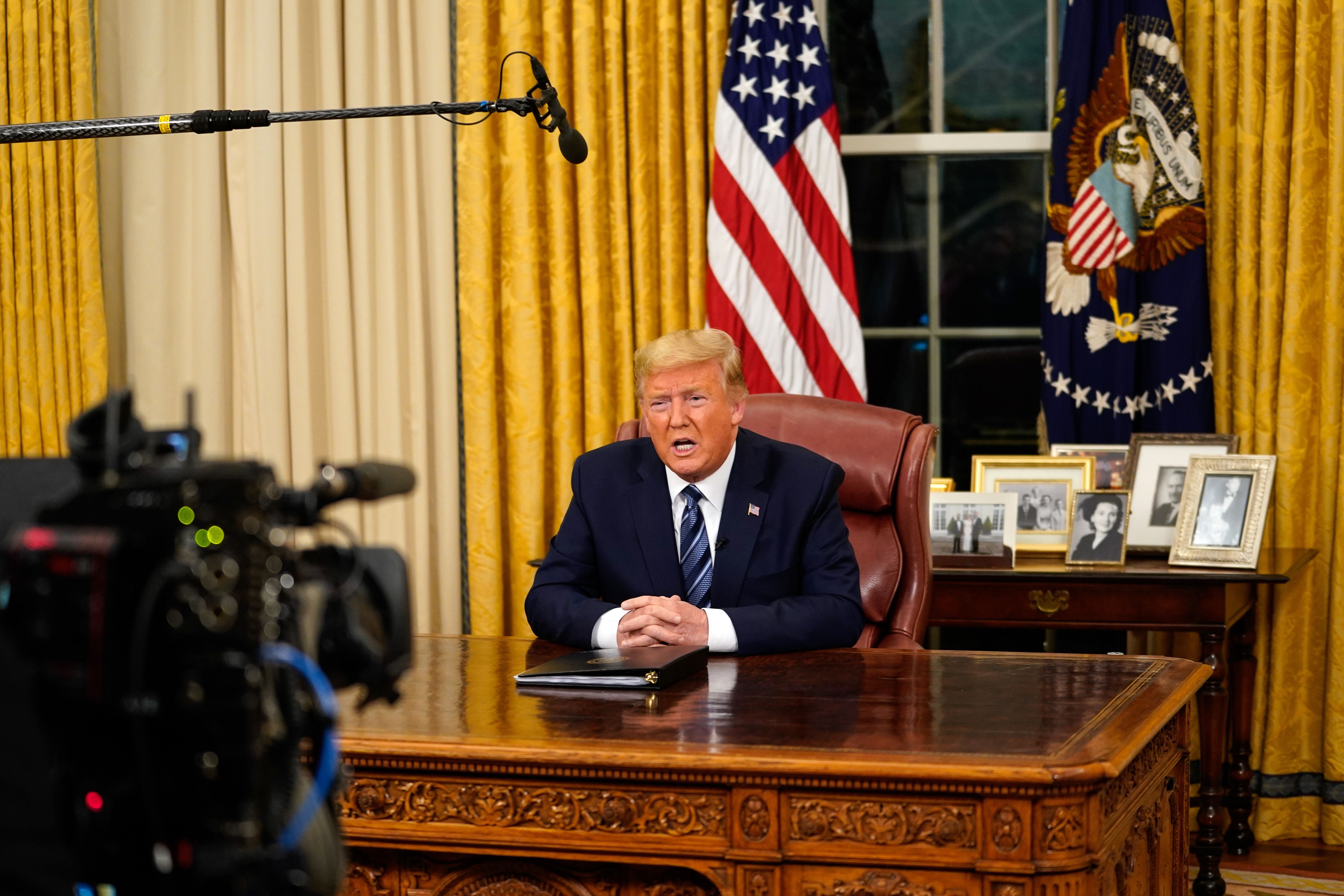 Trump cryptically announces plans for Thursday night national address
