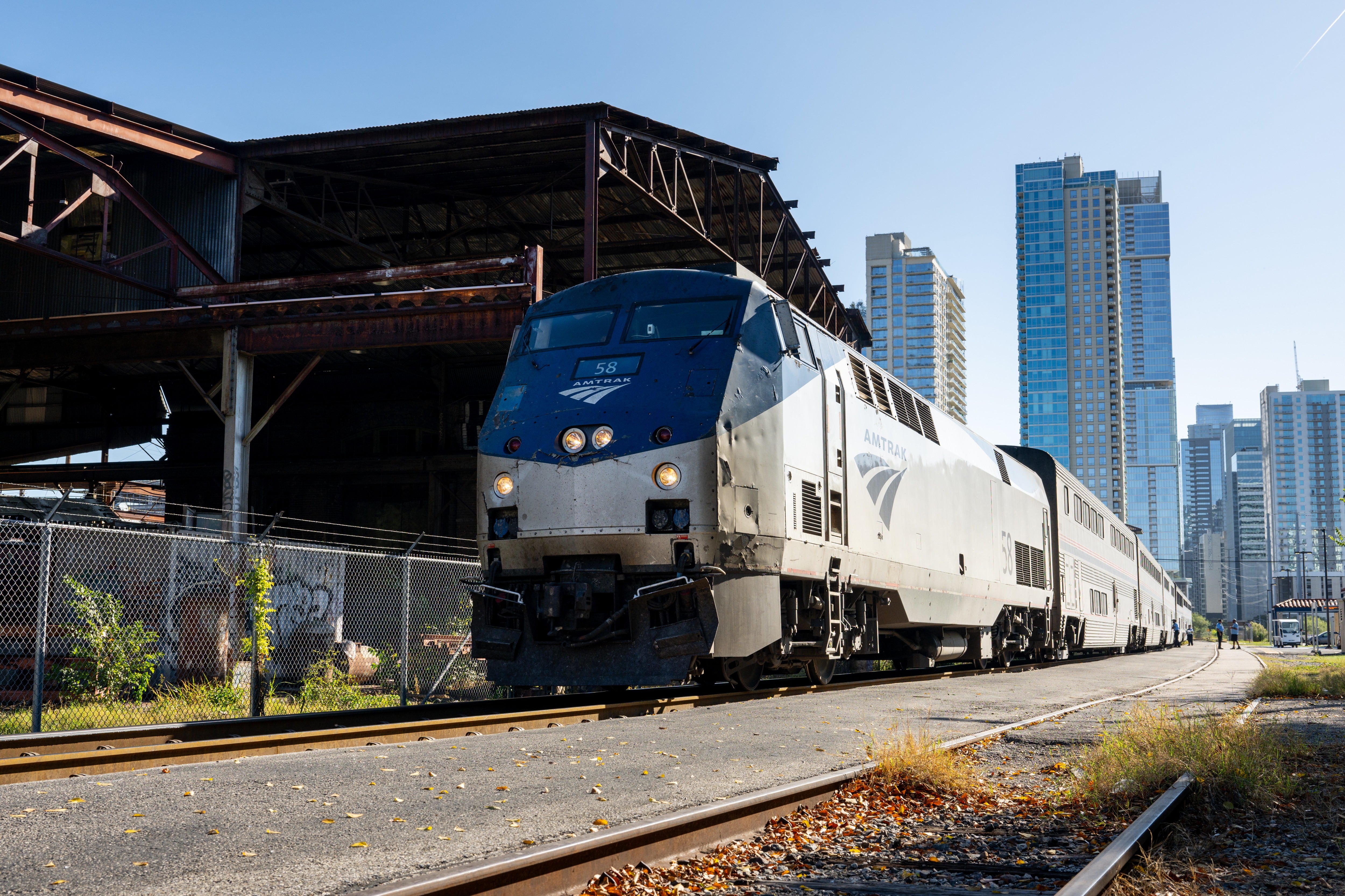A Pennsylvania transit agency has begun reducing speeds by arsenic overmuch arsenic 10 miles per hr on definite corridors, while 1 operating successful New York and Connecticut has imposed a 70-mile-per-hour headdress — measures apt to trigger delays for commuters and summertime travelers alike