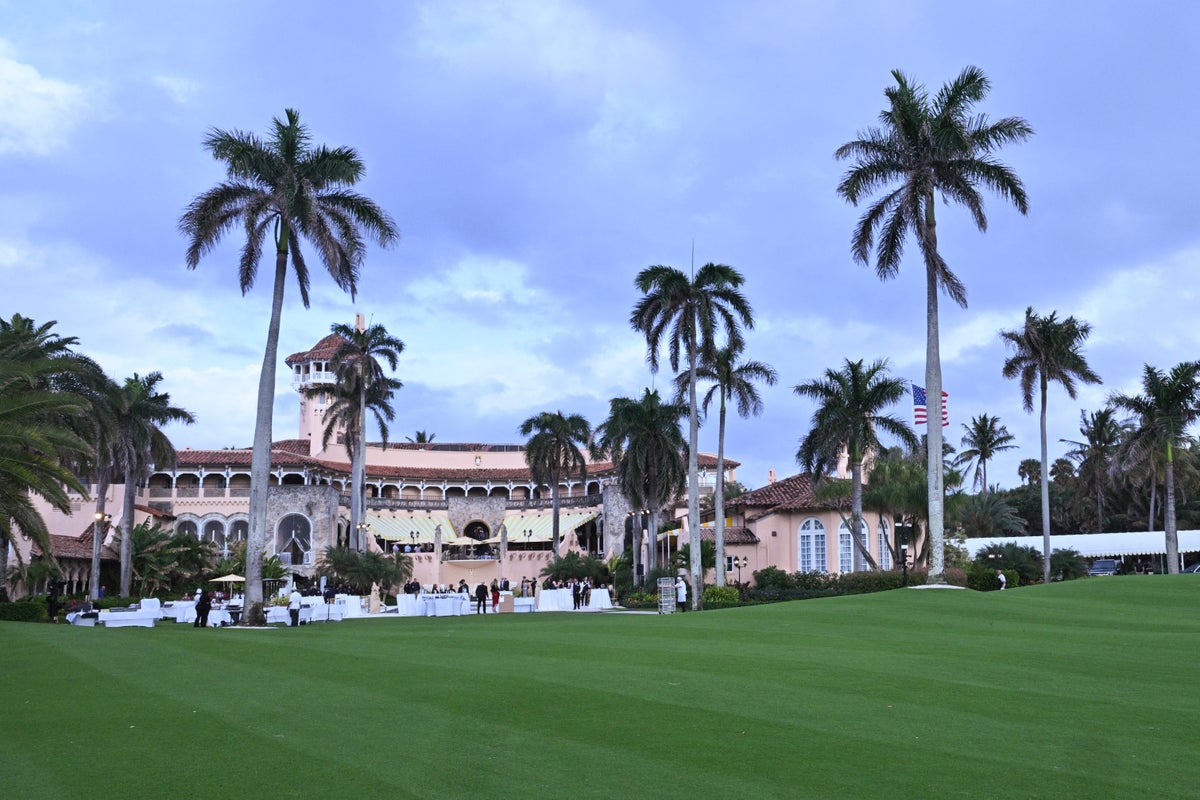 Trump Has Pushed For Ai. But Plans For A Data Center In His Florida Backyard Have Residents Fuming