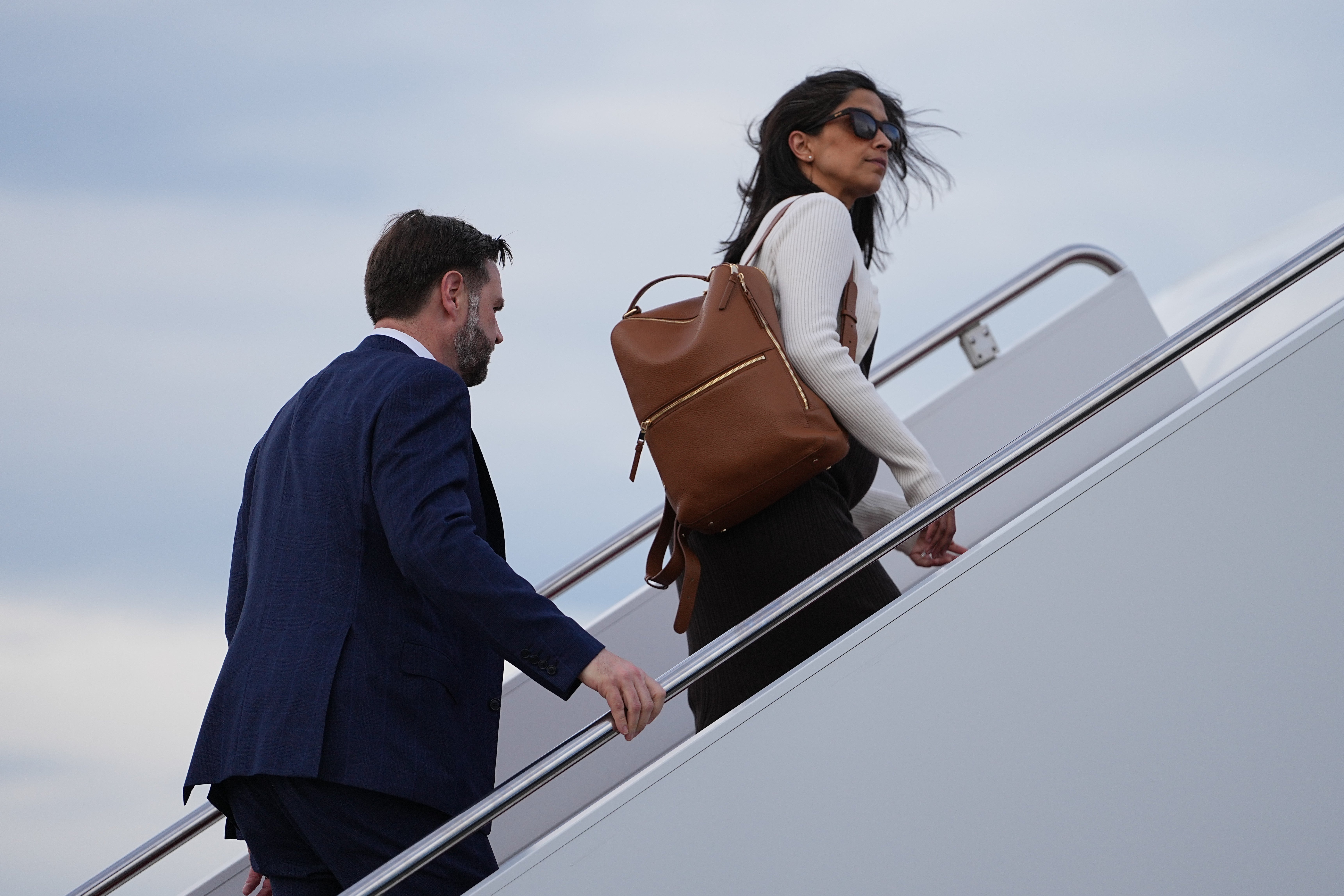 ‘Pence and Harris never pulled anything like that,’ one agent reportedly complained after being asked to ferry the VP and his young son across Washington in Marine Two for a golf lesson