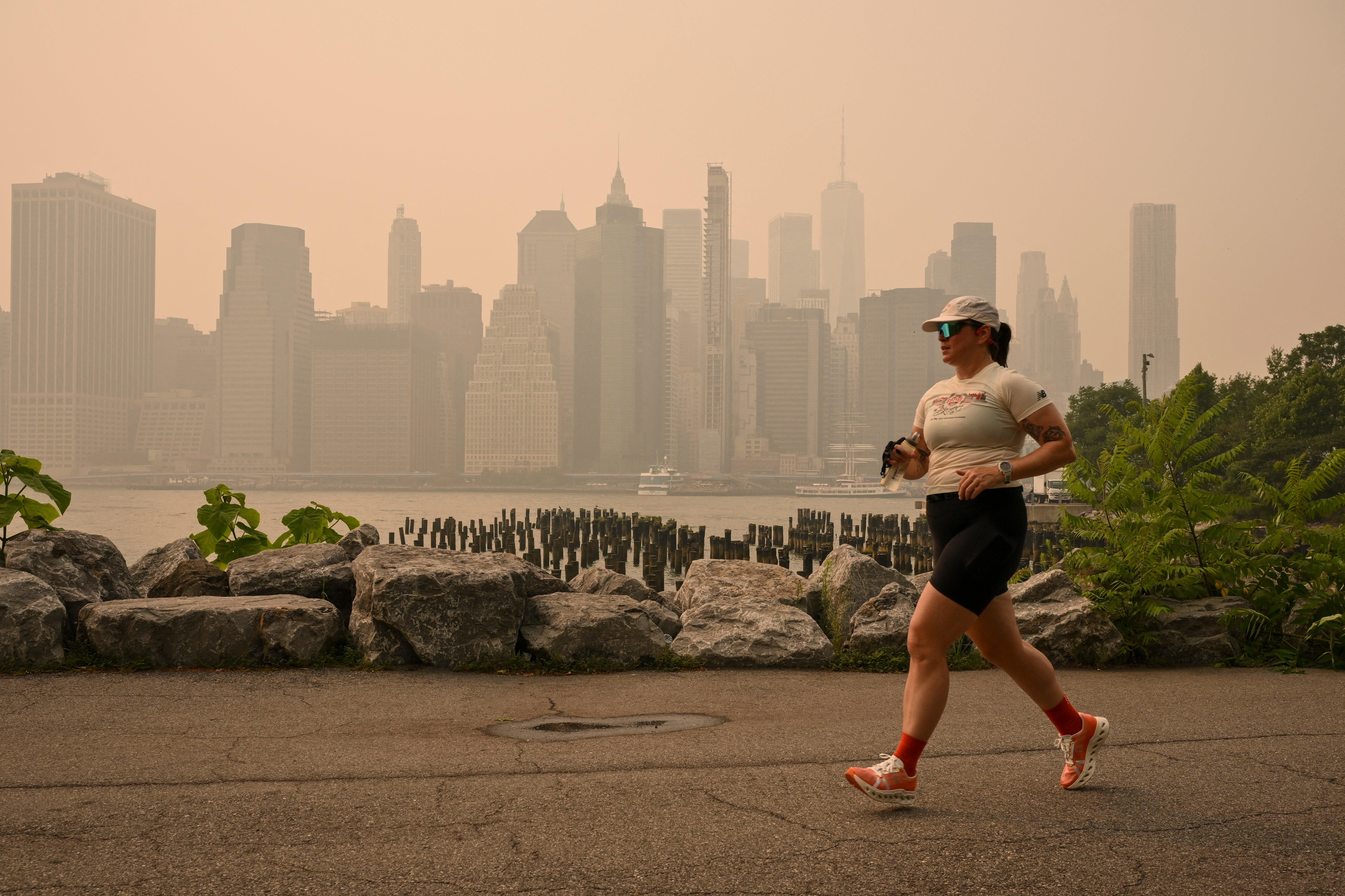 The fume from wildfires successful Canada has turned skylines from Minneapolis to Washington orange-brown