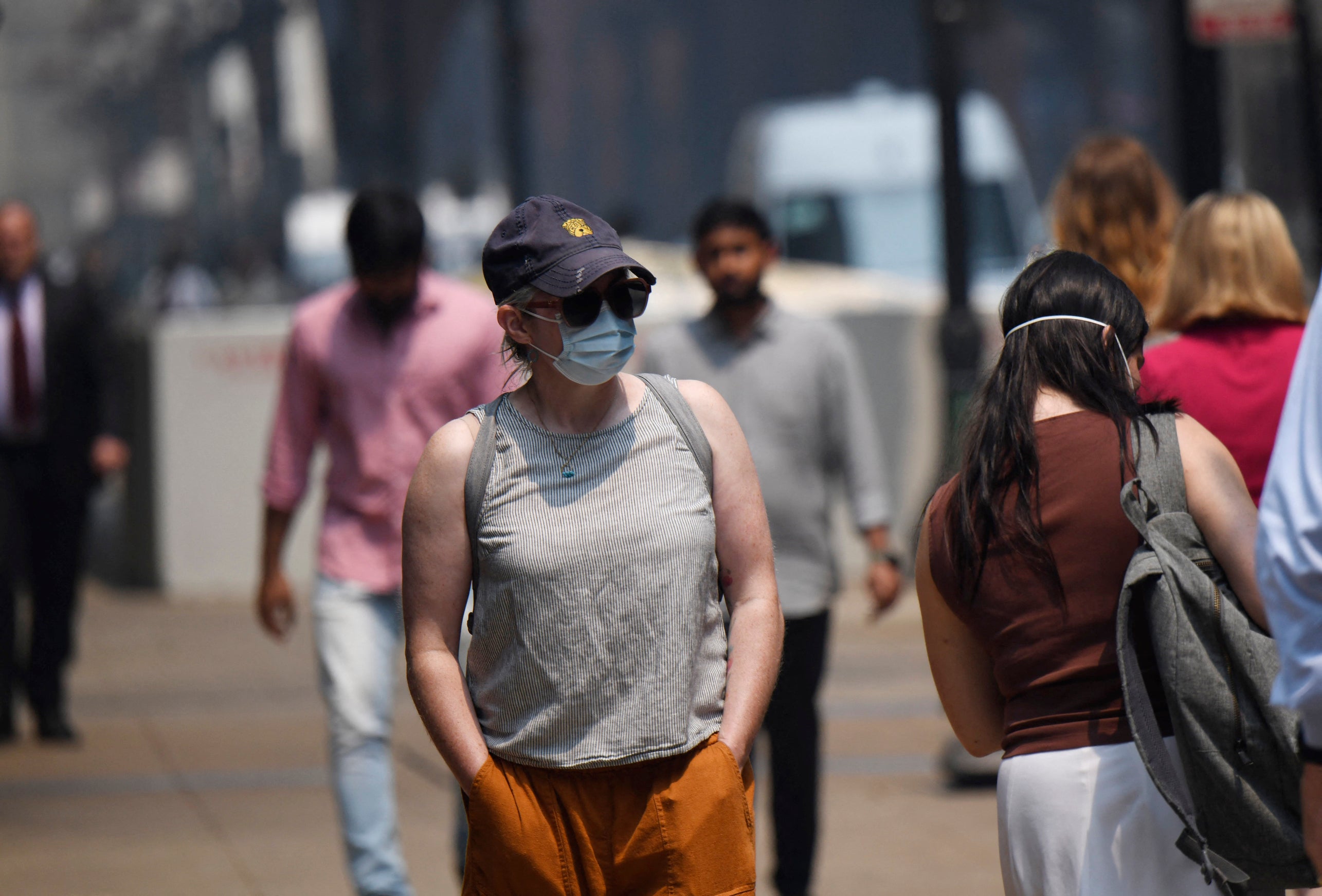 From nan Great Lakes down to Washington, D.C., a heavy broad of wildfire fume descended connected Friday, creating unhealthy aerial quality