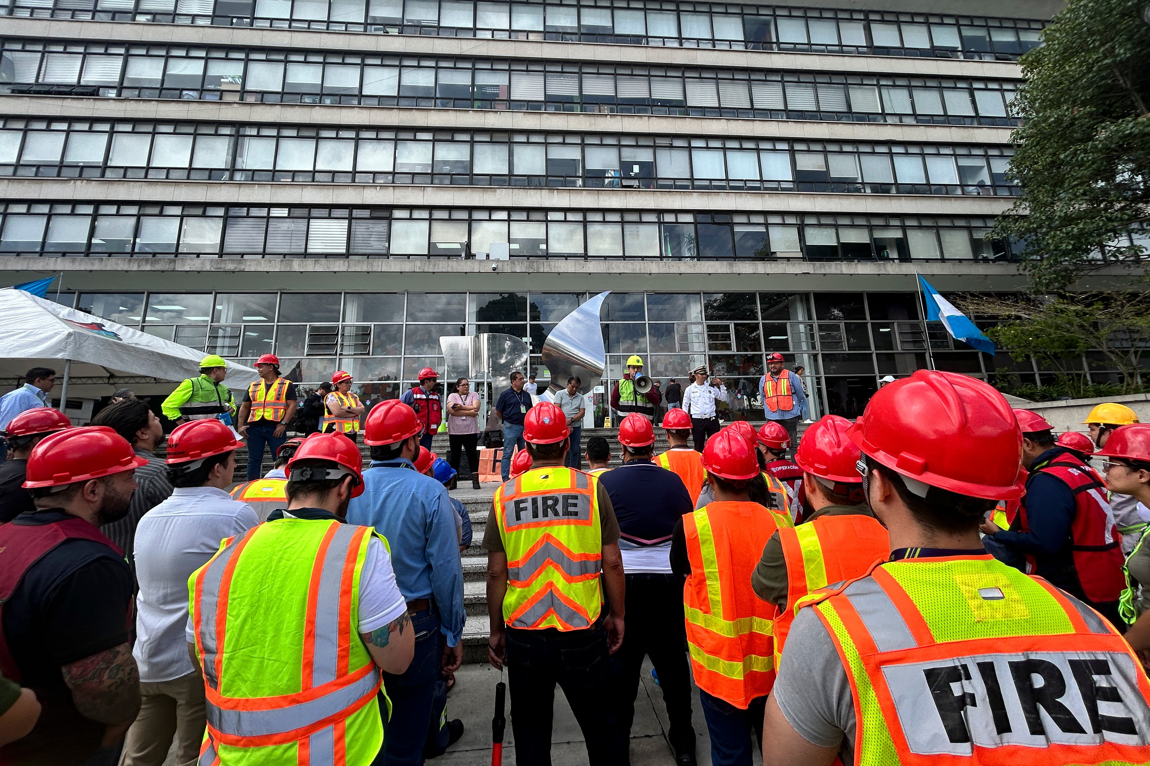 In Guatemala City, nan earthquake frightened residents because of really agelong it lasted