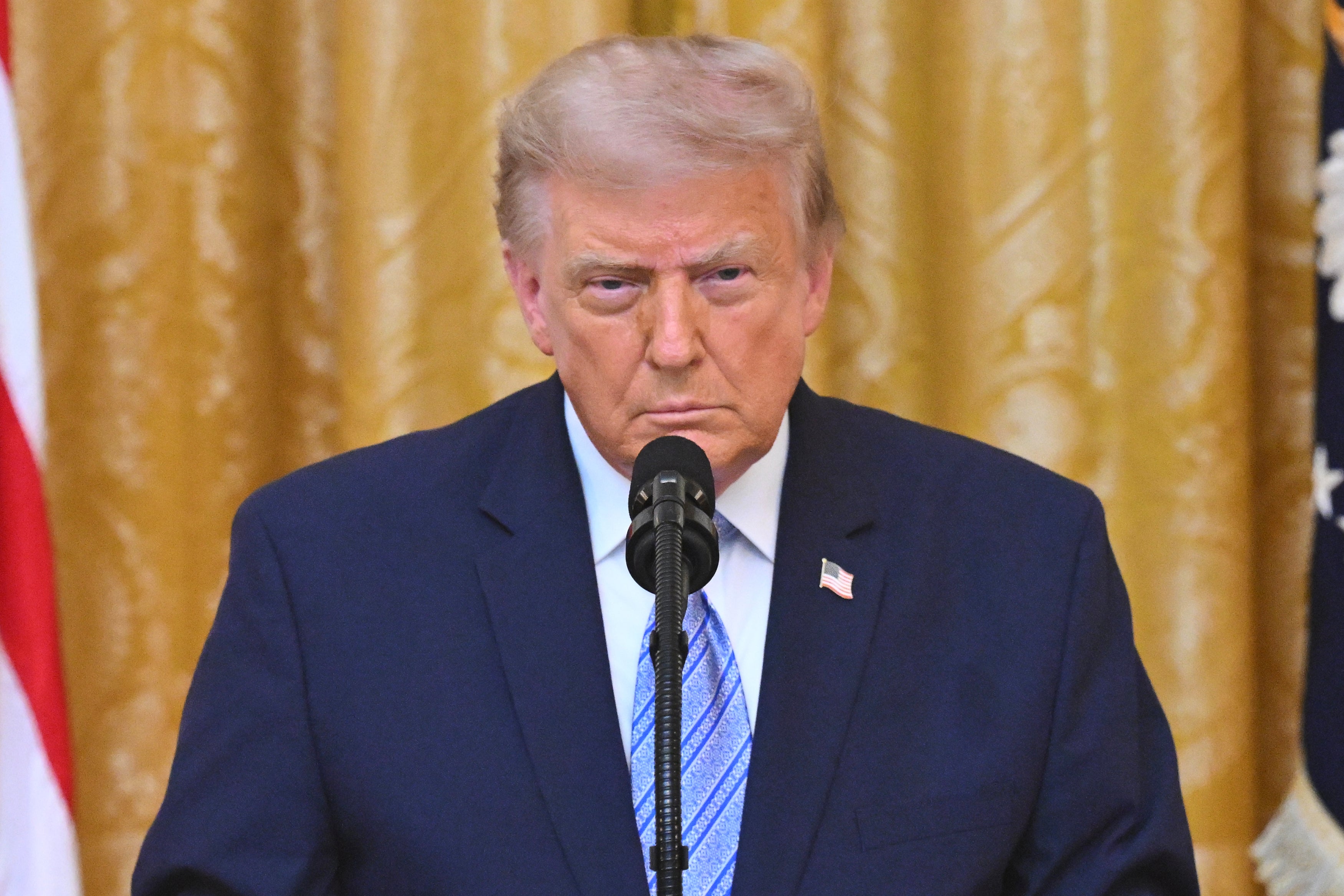 Donald Trump oglasio se u svađi na društvenim mrežama