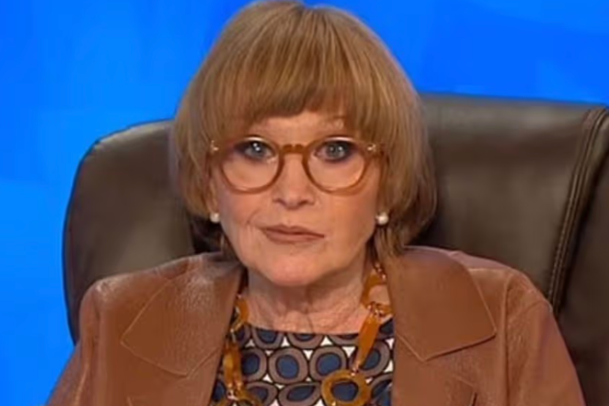 Anne Robinson: Weakest Link star swapping Cotswolds for London after 40 years over fears of aging alone Anne Robinson: Weakest Link star swapping Cotswolds for London after 40 years over fears of aging alone