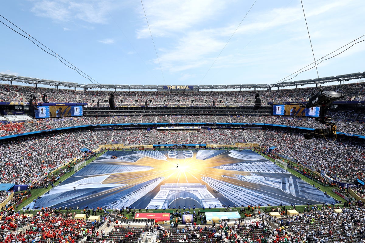 World Cup final chaos as attendees face long lines and Secret Service screenings