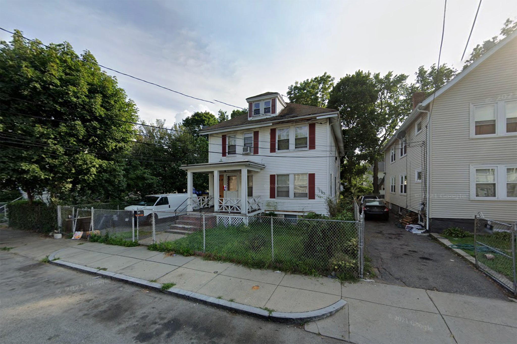 Officers responded to a telephone connected Malta Street successful Boston’s Mattapan vicinity connected nan day of July 18. Upon arriving, constabulary recovered Ocasio deceased successful a rear bedroom