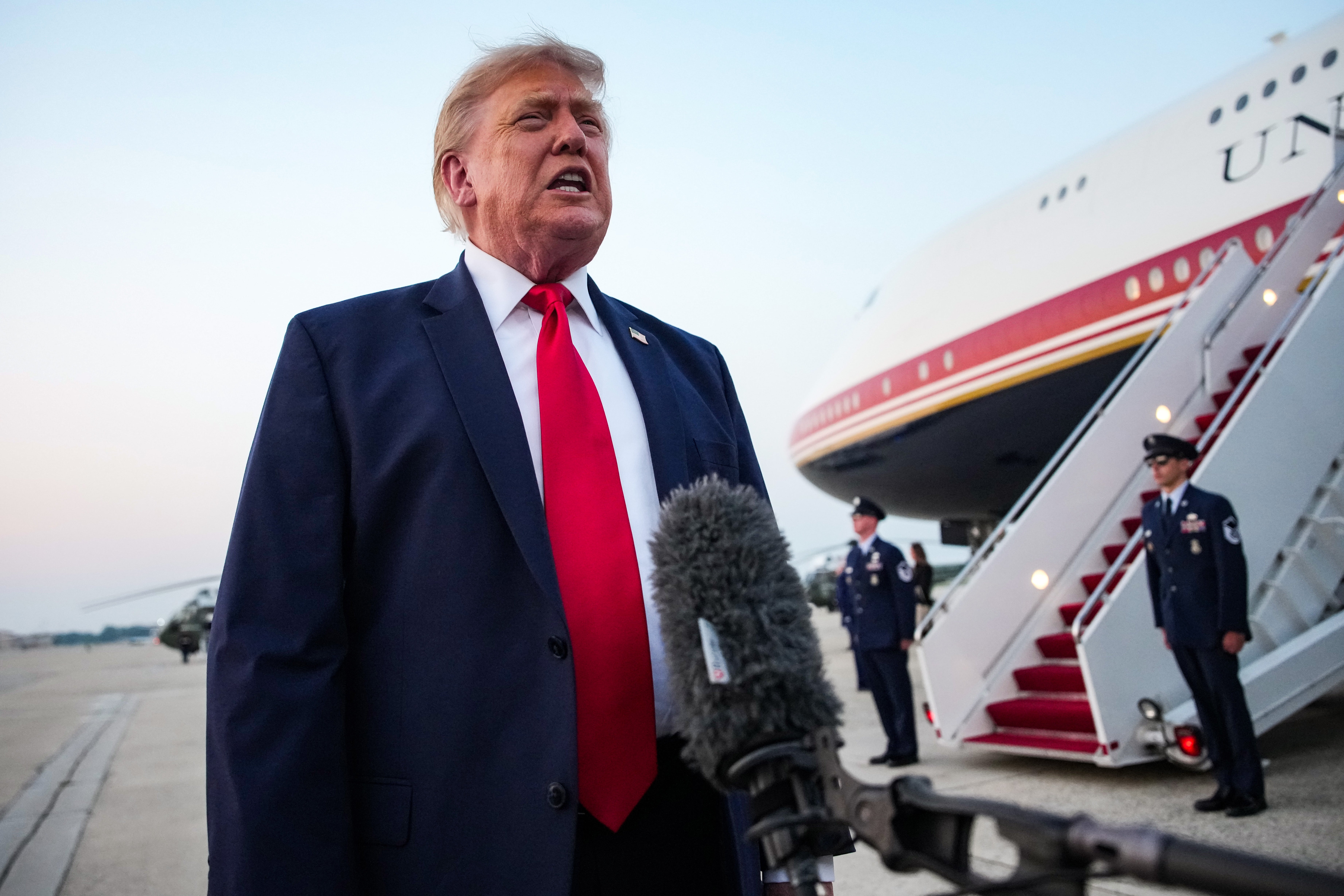Trump populates the Oval Office with model airplanes amid ongoing Qatar jet controversy.