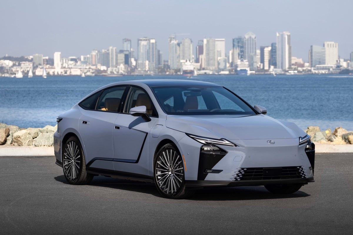 Lexus ES vs. Mercedes CLA: Which new electrical luxurious sedan wins?