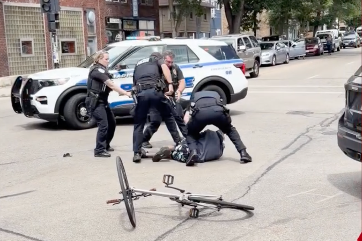 Wisconsin police shooting fuels anger in community and leaves questions on how the ‘execution’ happened Wisconsin police shooting fuels anger in community and leaves questions on how the ‘execution’ happened
