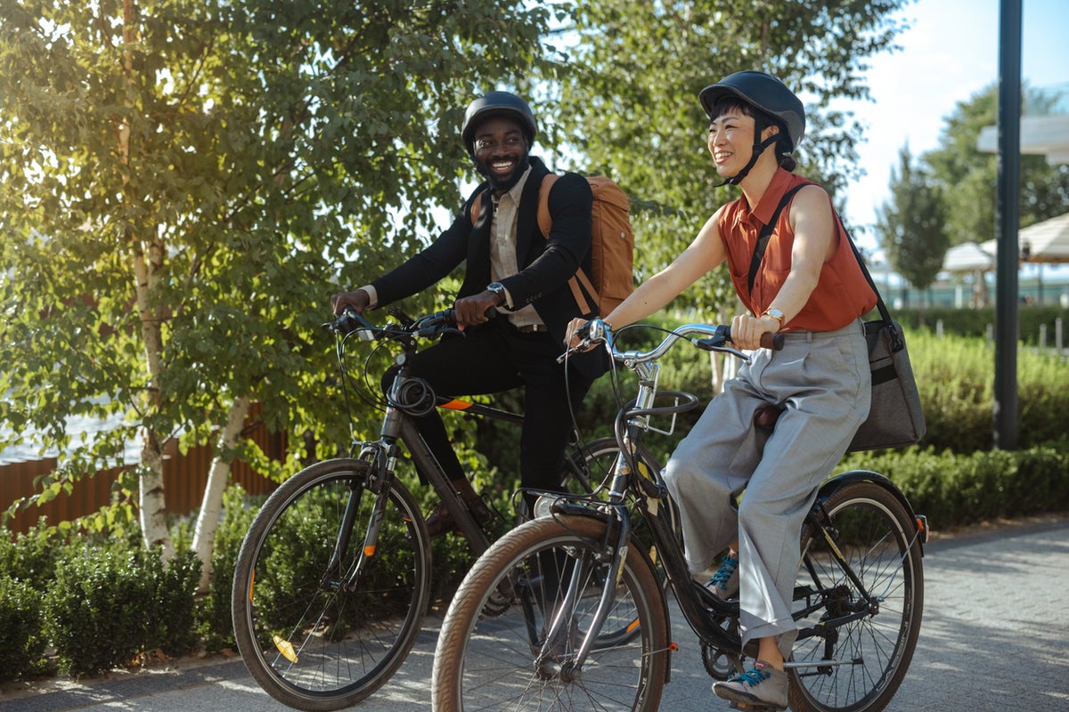 Thinking about biking to work? Here’s how to get started safely and arrive fresh Thinking about biking to work? Here’s how to get started safely and arrive fresh