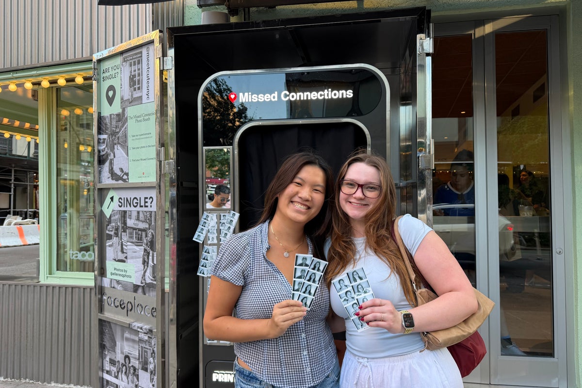 I put my love life in the hands of a New York City photobooth I put my love life in the hands of a New York City photobooth