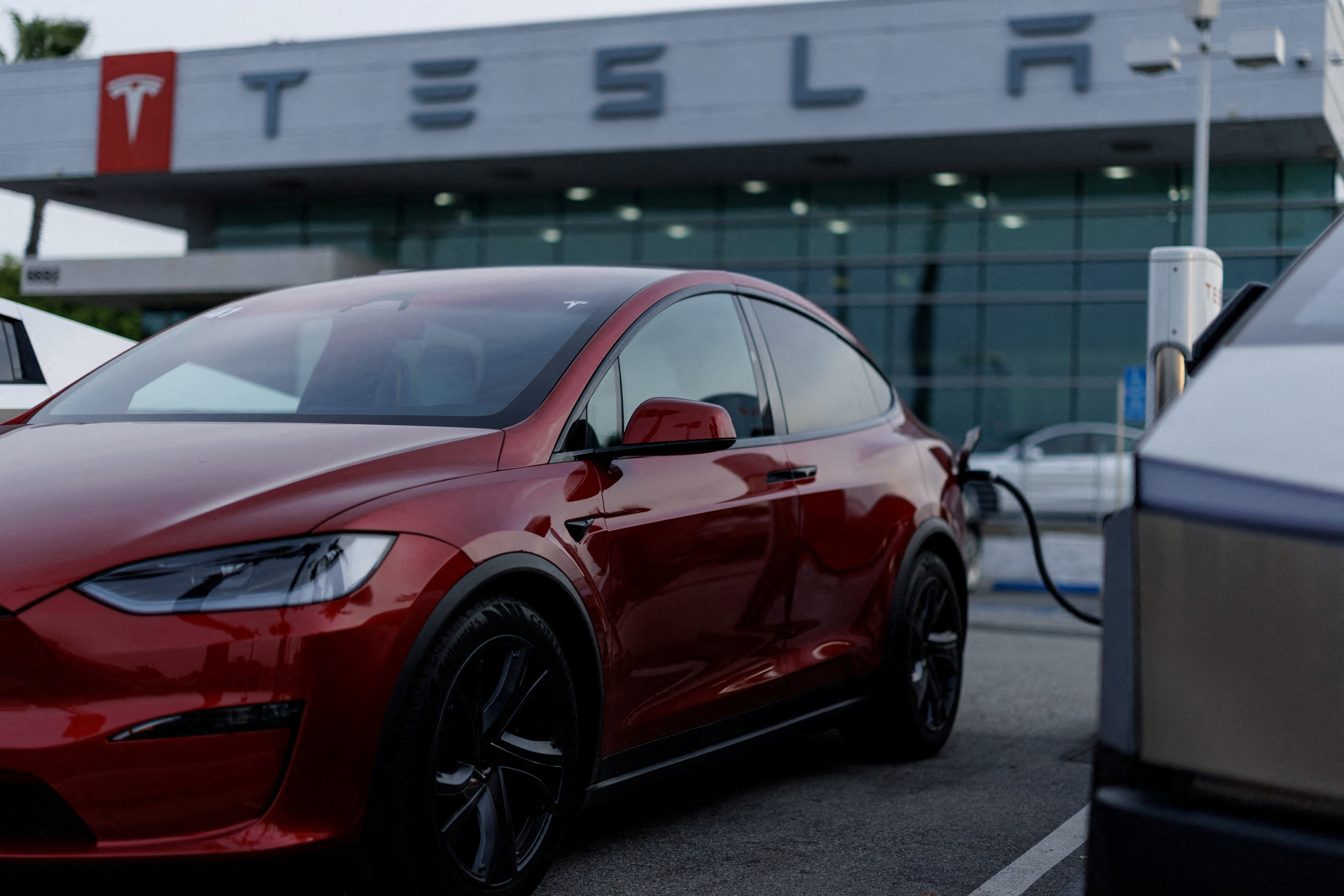 Latest lawsuit against Tesla claims car was set to ‘Insane' acceleration mode for test drive
