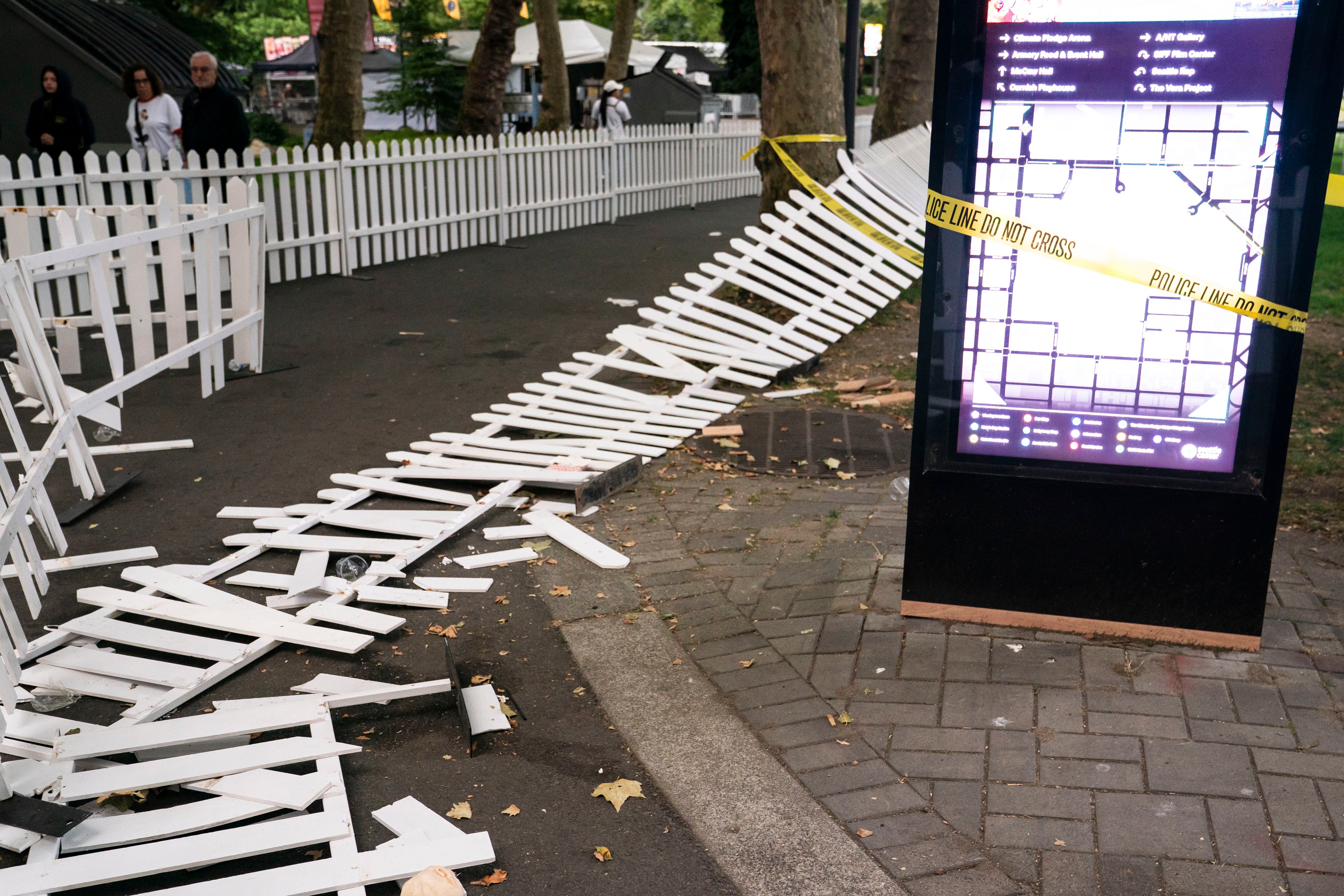 Police portion cordon disconnected nan location of a wide shooting astatine nan Bite of Seattle nutrient show connected 26 July 2026 successful Seattle, Washington