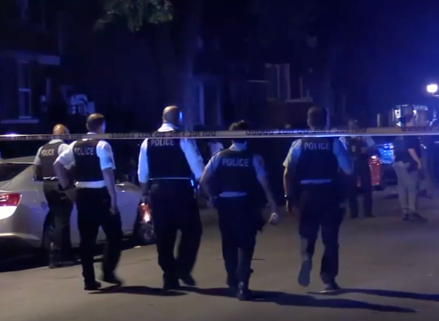 Police are searching for a gunman who injured six people, 2 critically, astatine a shooting successful Chicago's Humboldt Park neighborhood