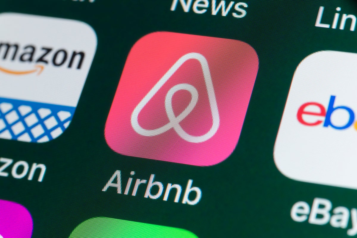 TikTok roasts Airbnb hosts over ‘obnoxious’ inspection videos TikTok roasts Airbnb hosts over ‘obnoxious’ inspection videos
