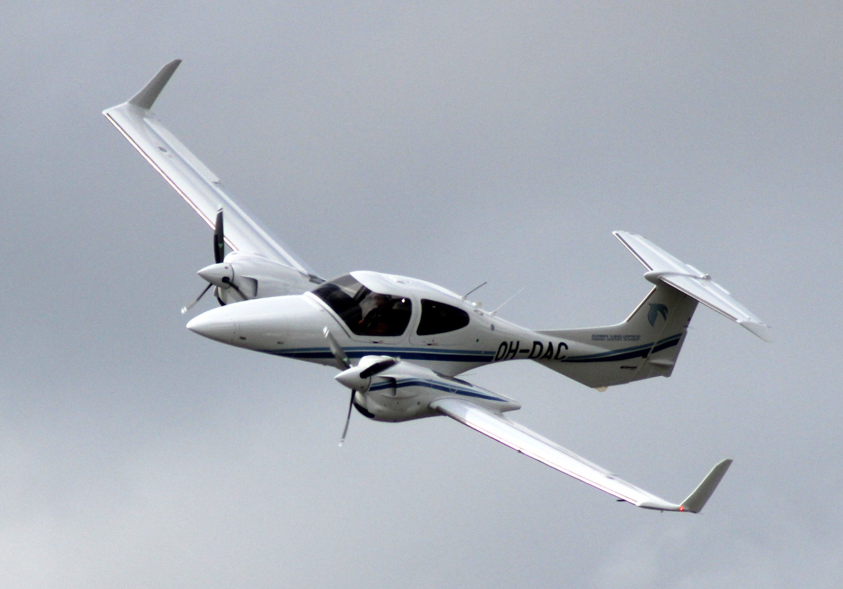 The Federal Aviation Administration has launched an investigation aft a doorway collapsed disconnected a Diamond Aircraft DA42 mid-air