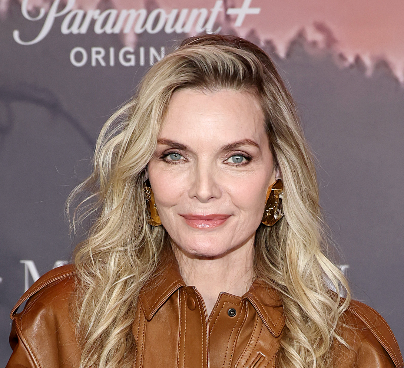 Michelle Pfeiffer appears to announce movie retirement because of Margo’s Got Money Troubles