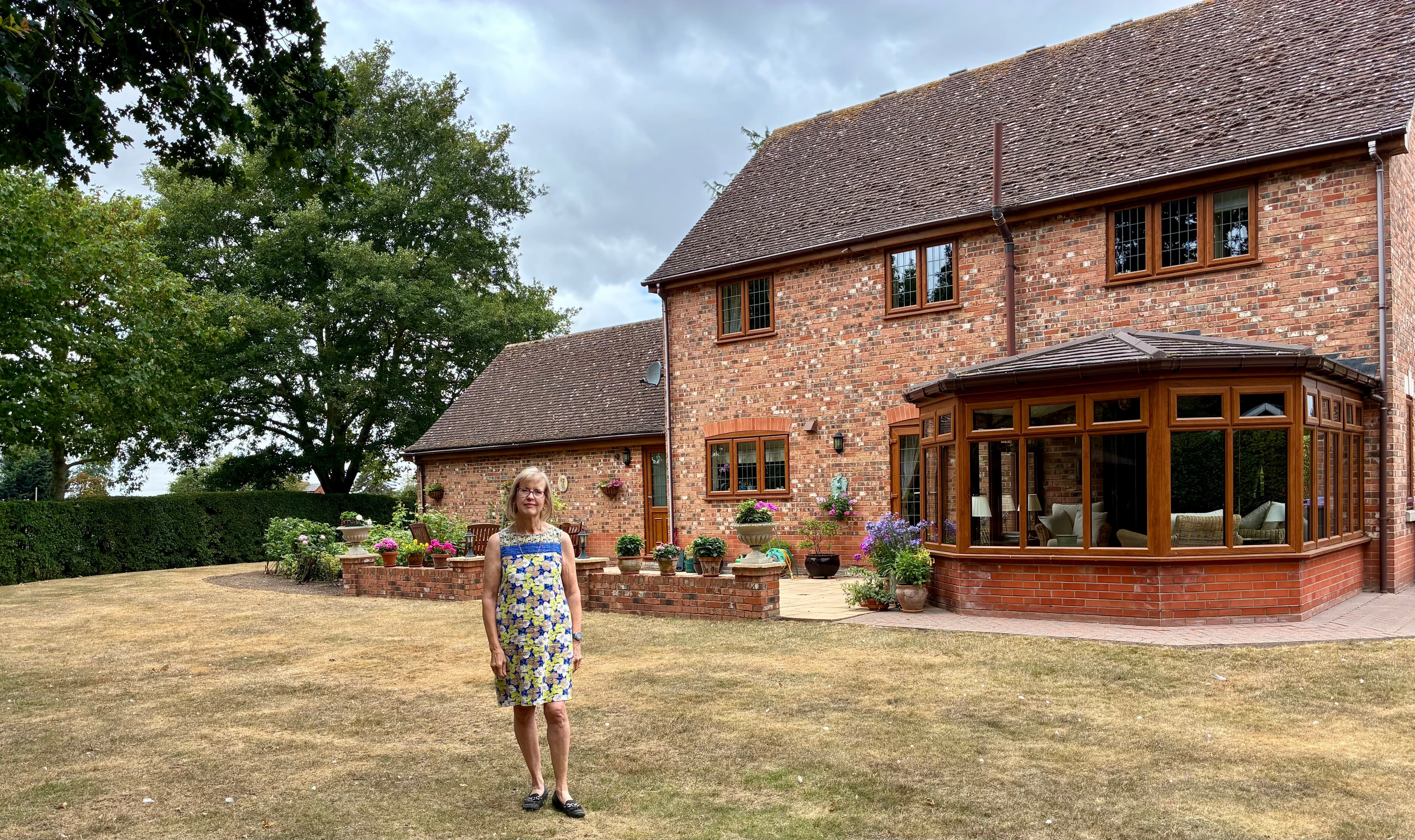 ‘Heatwaves have opened up cracks in my £500k dream home – now it’s worthless’