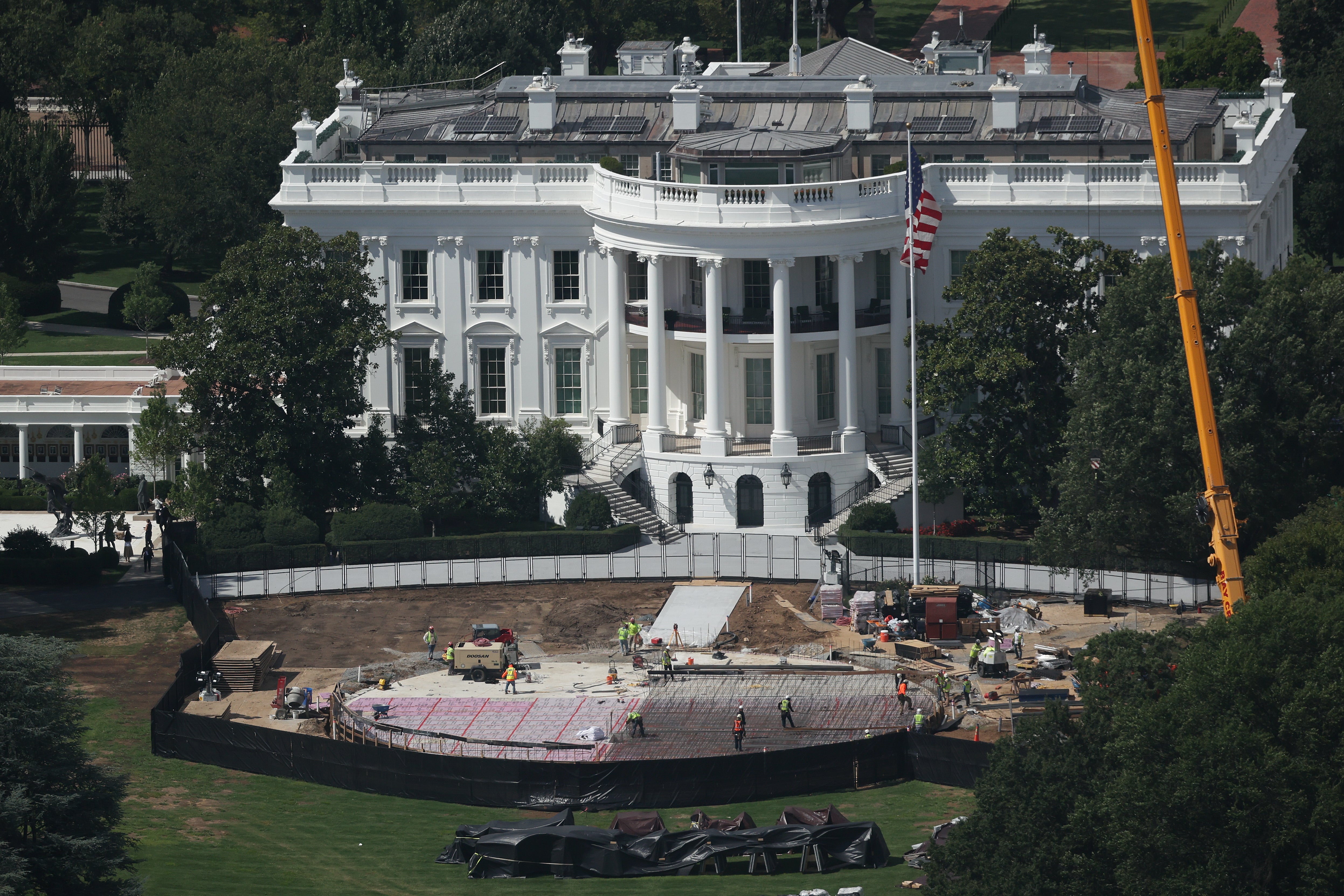 Construction of Trump’s caller helipad underway connected nan South Lawn