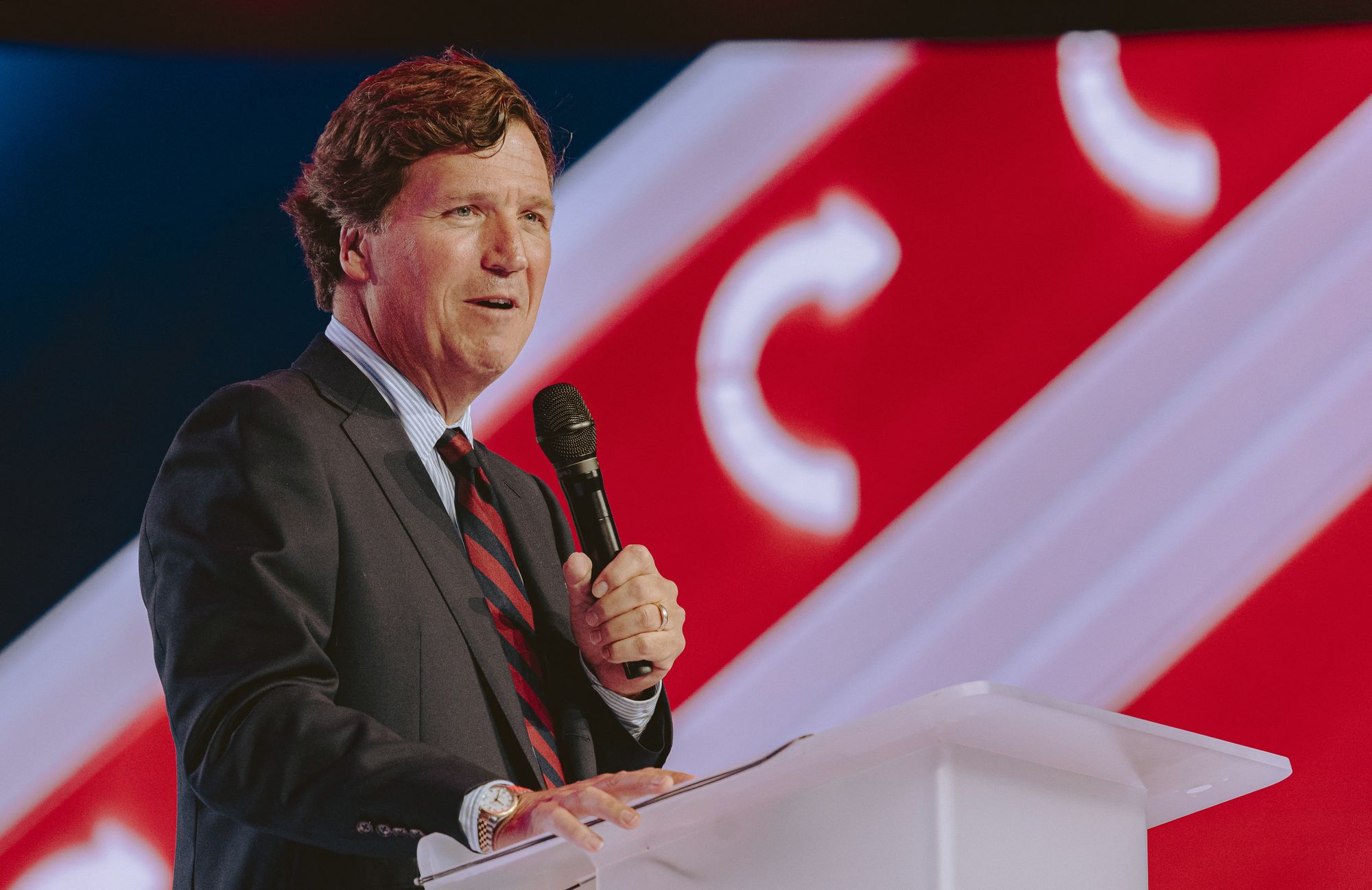 Tucker Carlson will not beryllium moving for president contempt nan rumors, erstwhile Rep. Marjorie Taylor Greene said