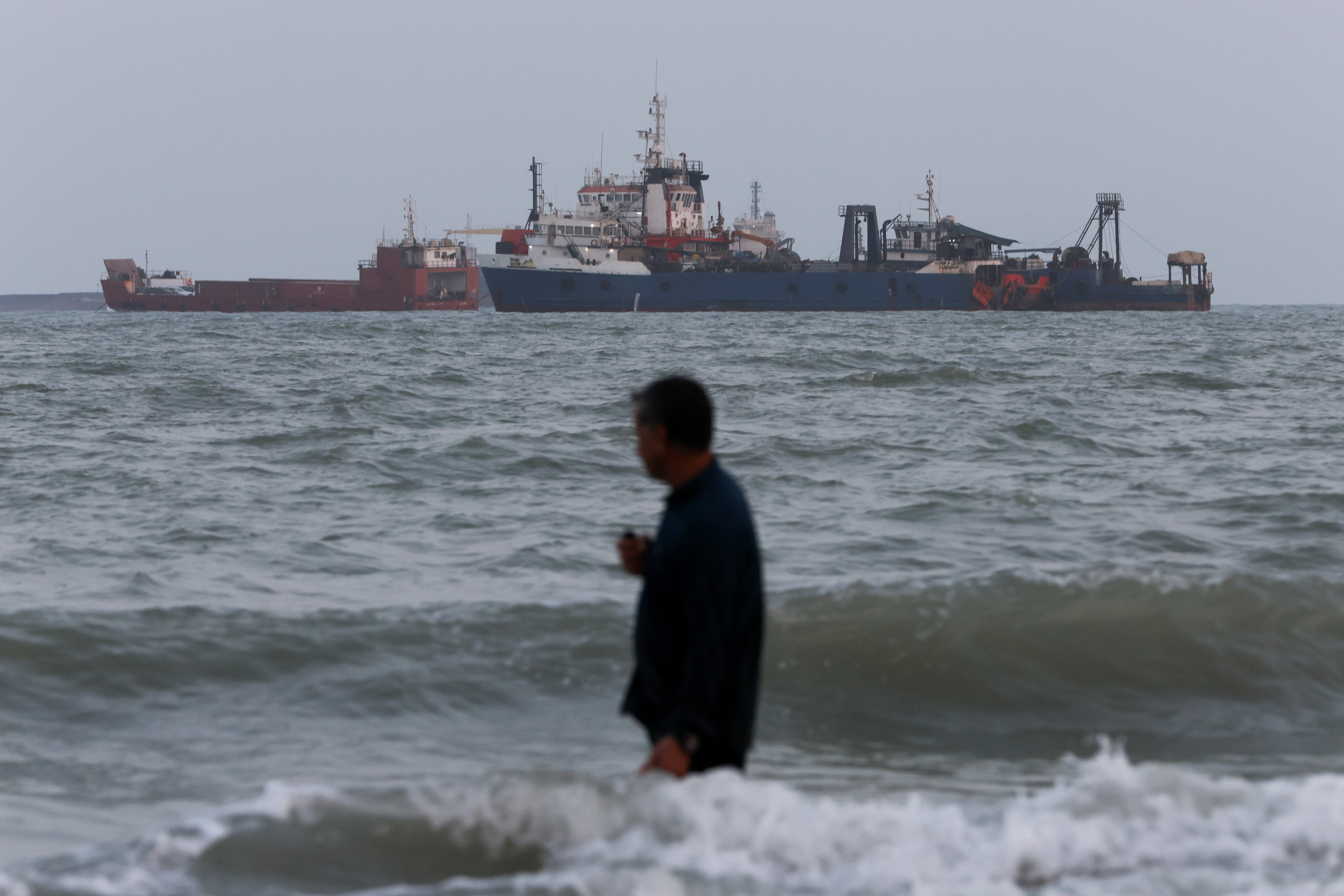 Global oil supply under threat as Iran war sees stockpiles plummet
