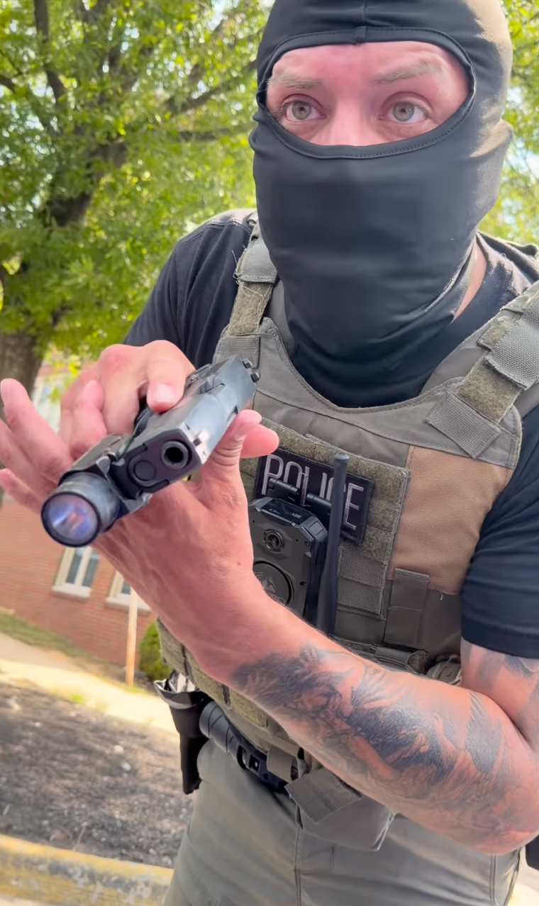 ICE agents successful Virginia confronted a female who shouted insulting profanities astatine them pinch a firearm and accused her of trying to tally them complete – which she says ne'er happened