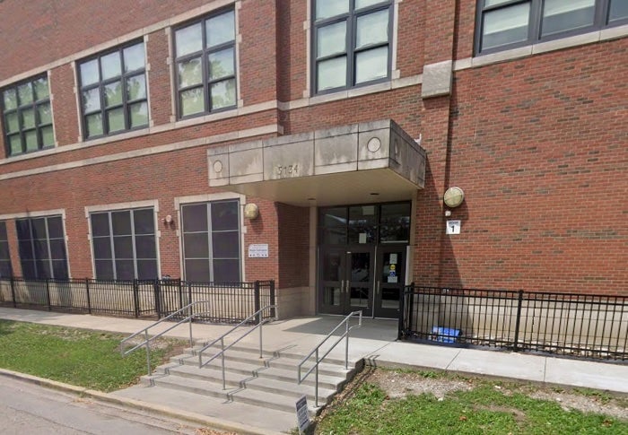 Dwoje woźnych znalezionych martwych w szkole w Chicago — prawdopodobne zabójstwo i samobójstwo