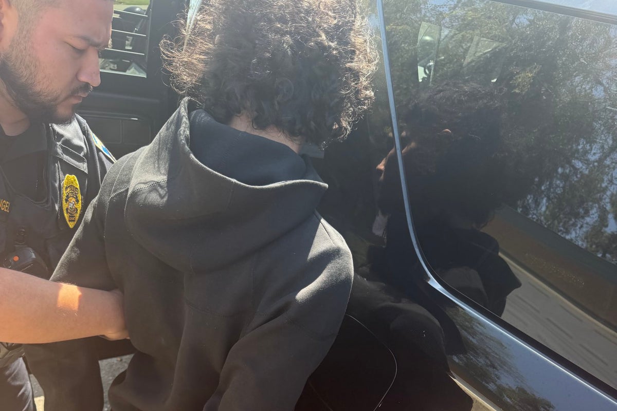 Bakersfield police arrest 15-year-old in fatal high school game shooting