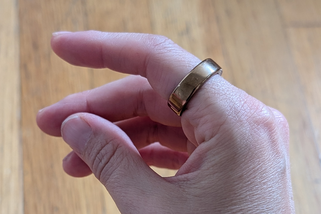 No hubo rayones en el anillo después de más de dos semanas de uso.
