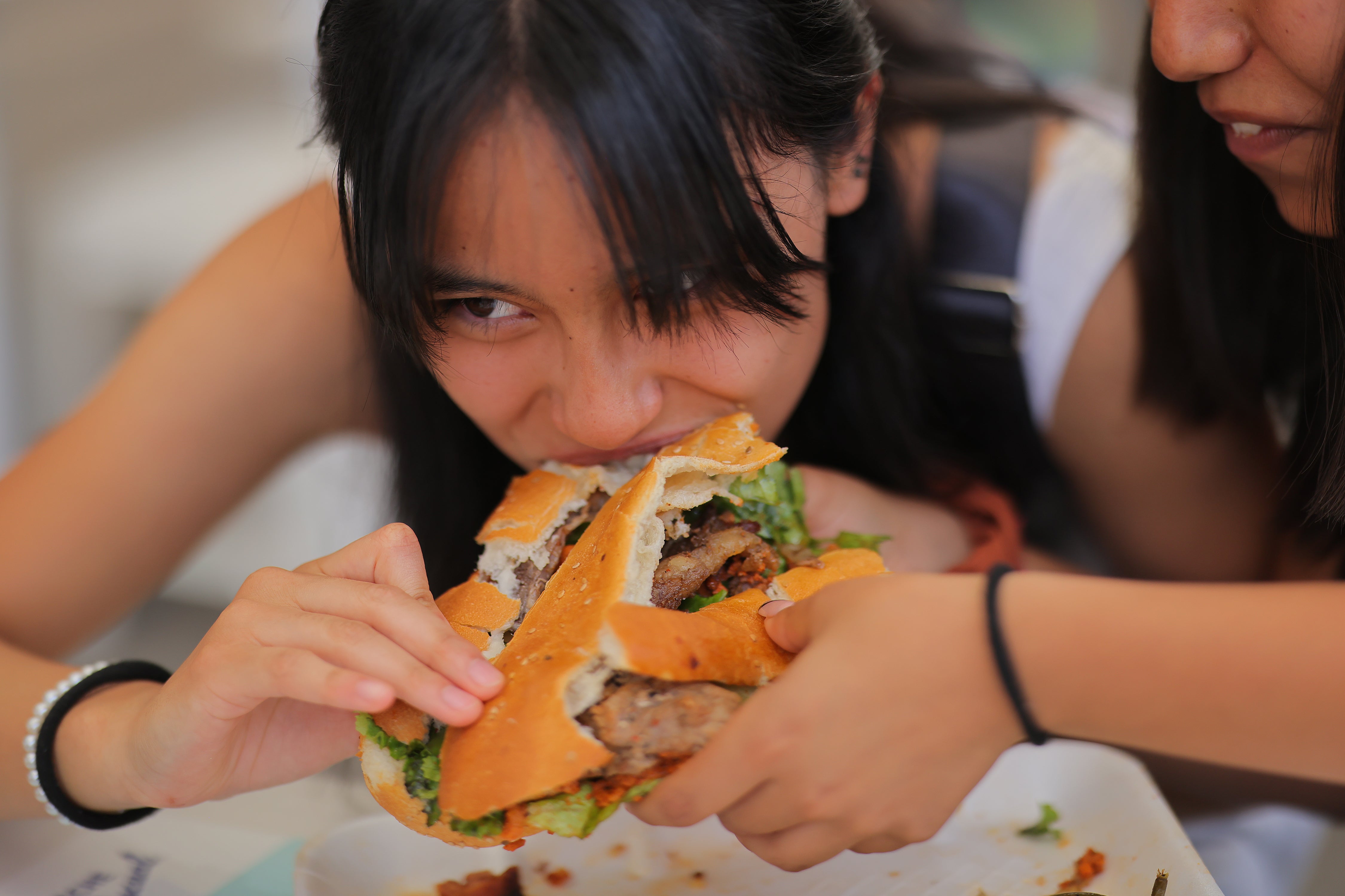 Taking a break from your diet can still help you lose weight, study finds