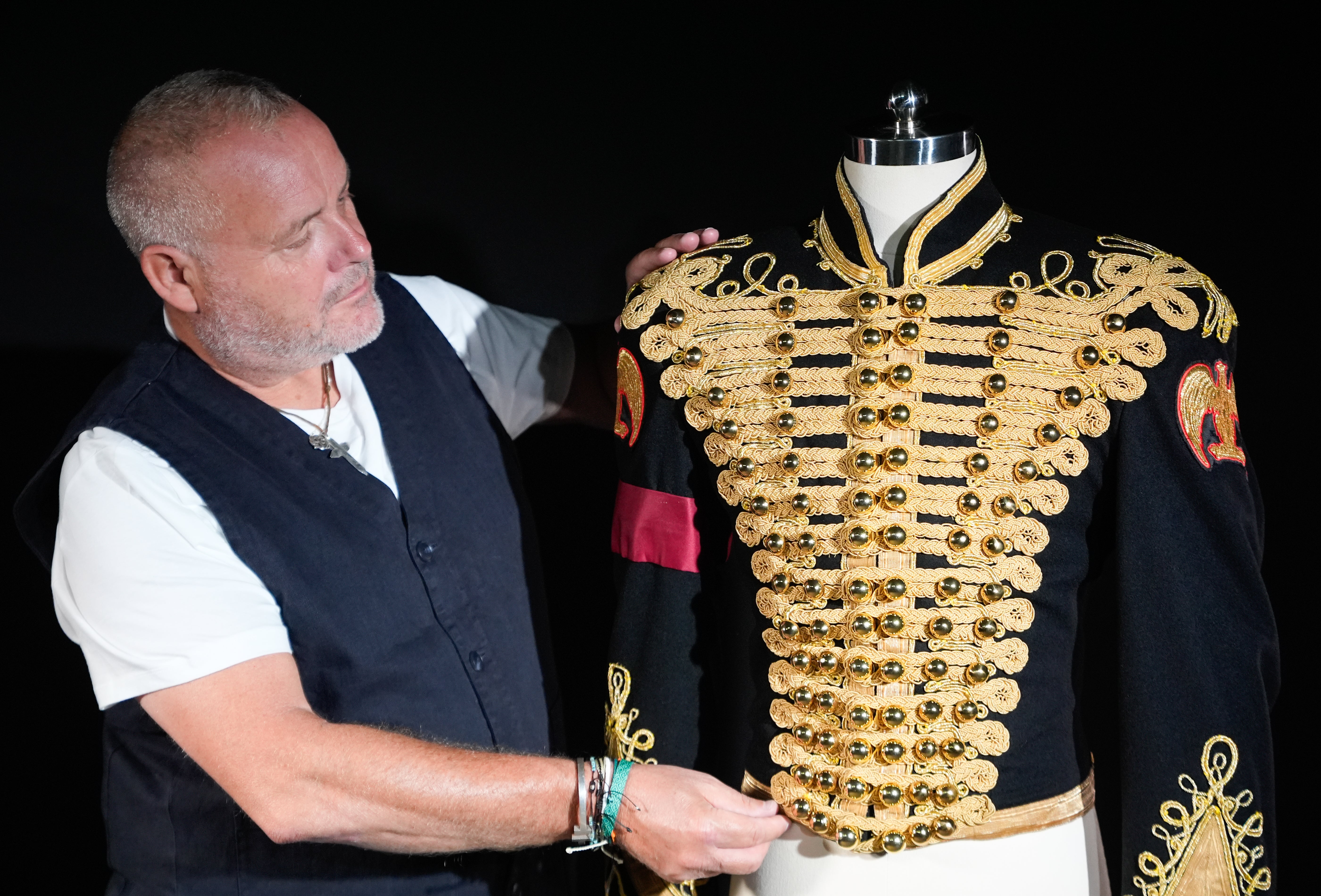 Propstore's music specialist Mark Hochman looks at Michael Jackson´s black-and-gold military-style jacket