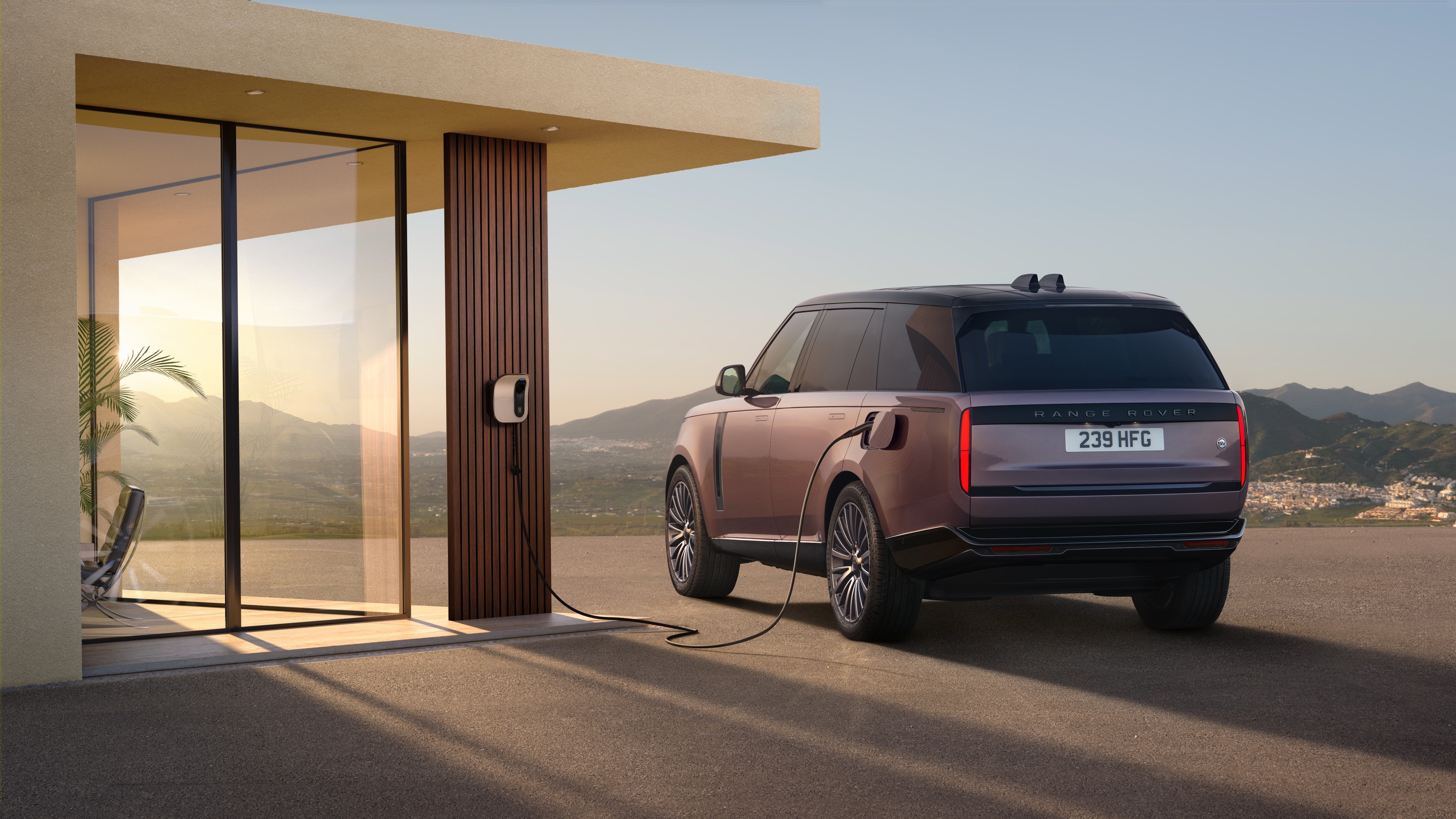 First fully-electric Range Rover has impressive 372-mile range – and I’ve driven it