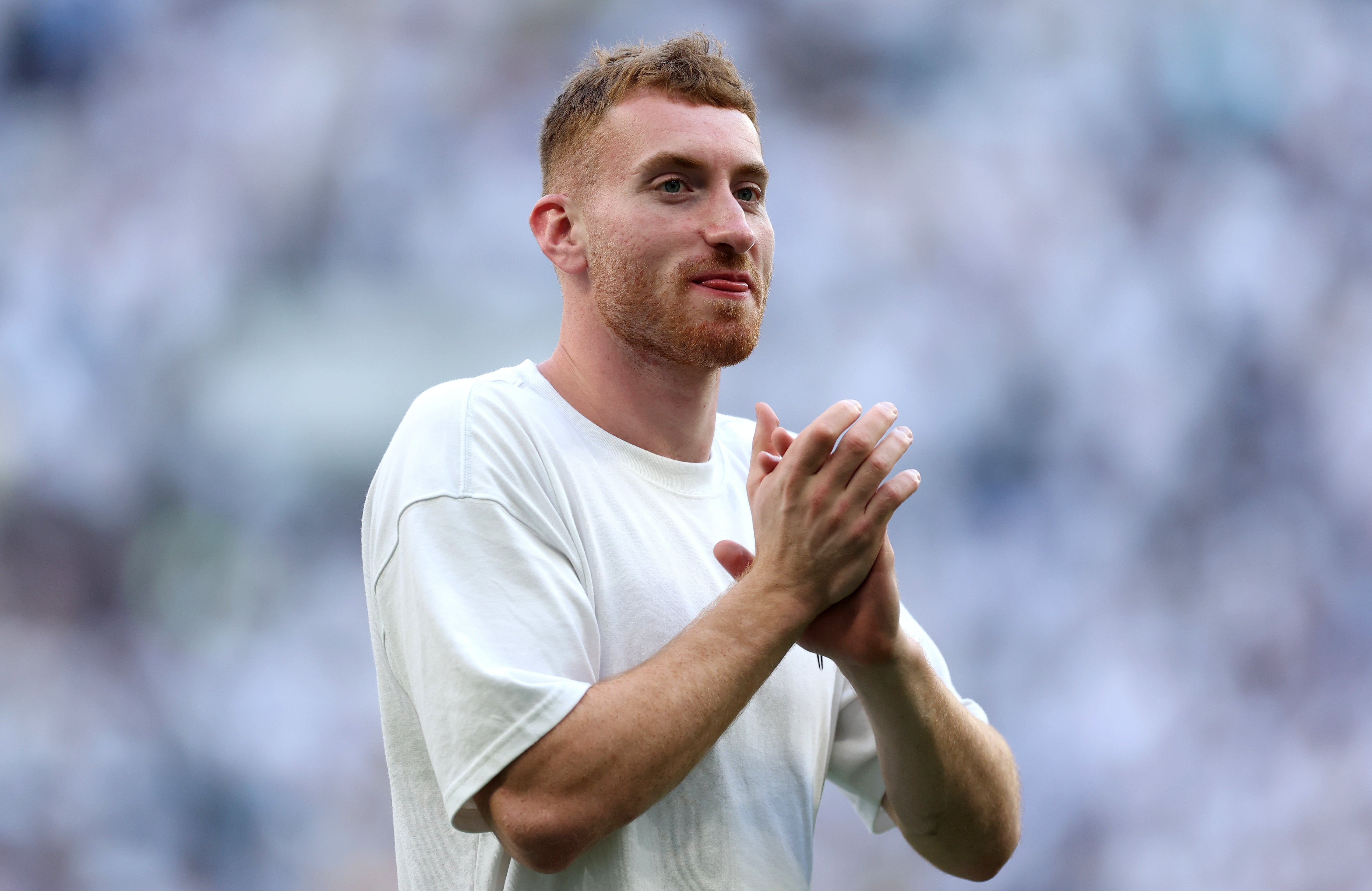 Spurs star ’needs car for away games’ as winger faces driving ban