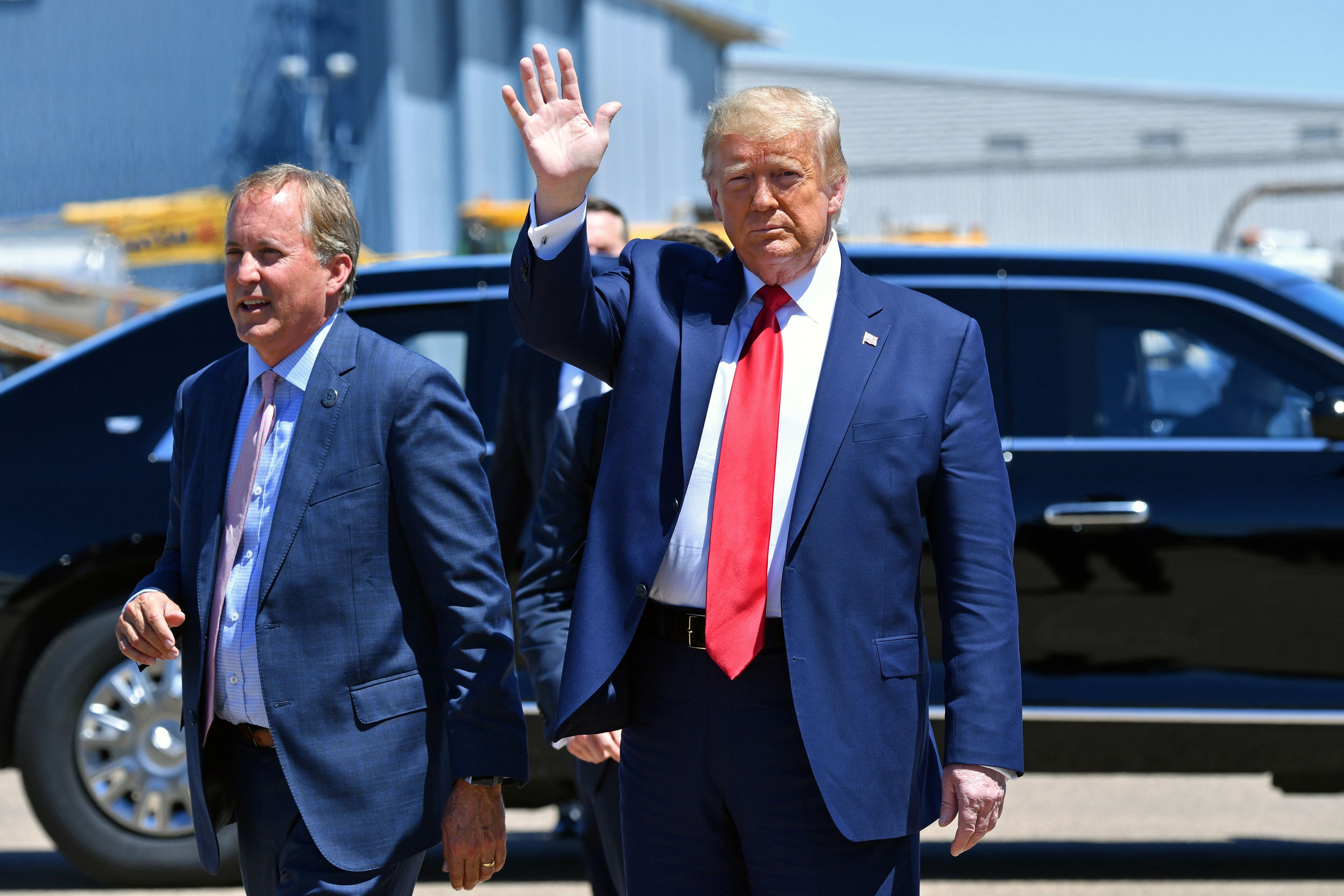 GOP blasts ‘free tickets' offer to save Trump from empty seats at Dallas convention