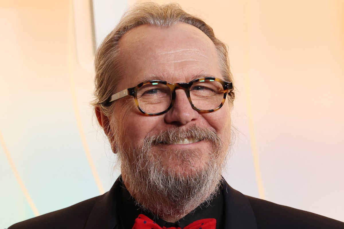 Photo: independent.co.uk Gary Oldman Backs Jack Lowden and Claims New James Bond is Cast