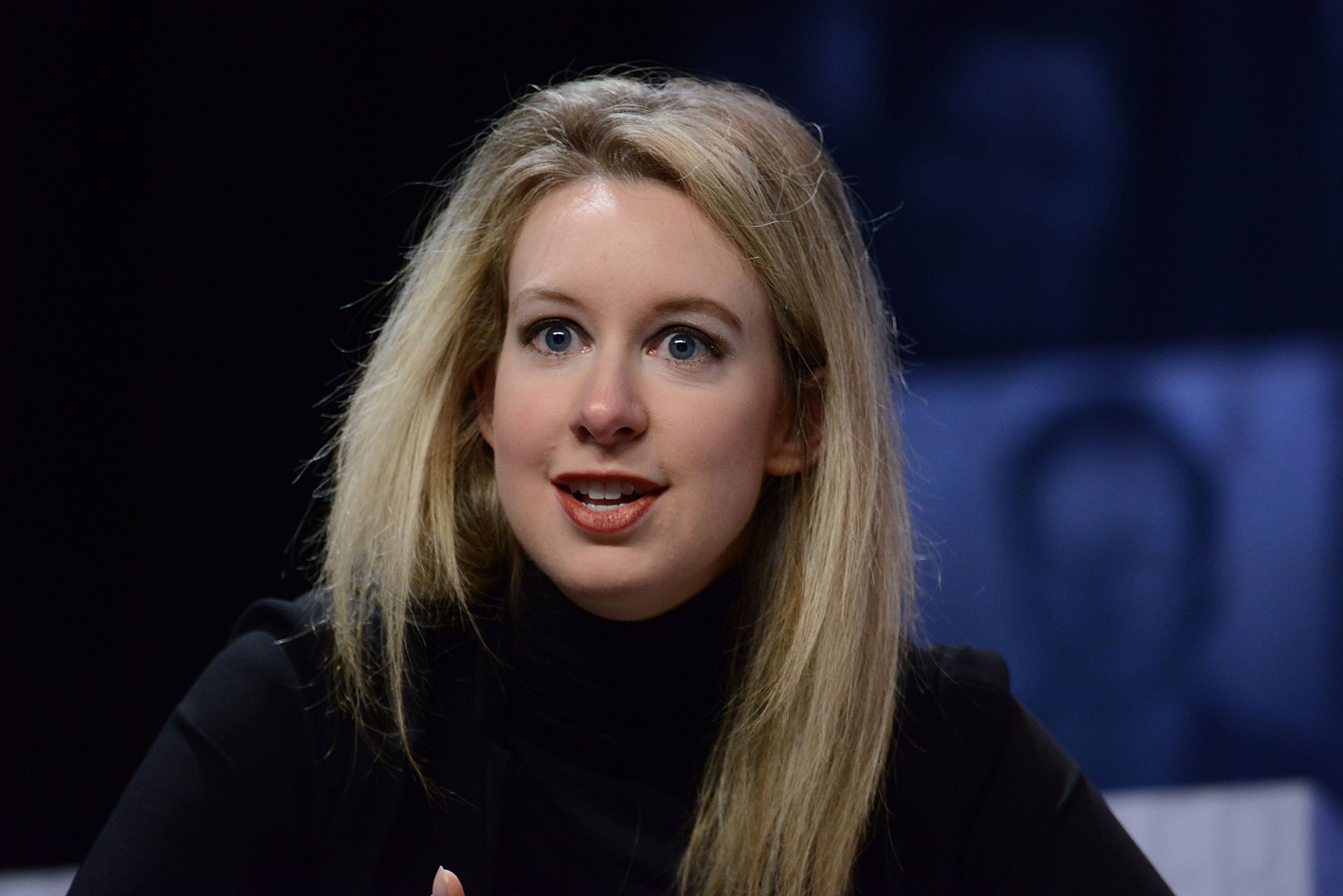Elizabeth Holmes breaks down in tears watching The Dropout for the first ...