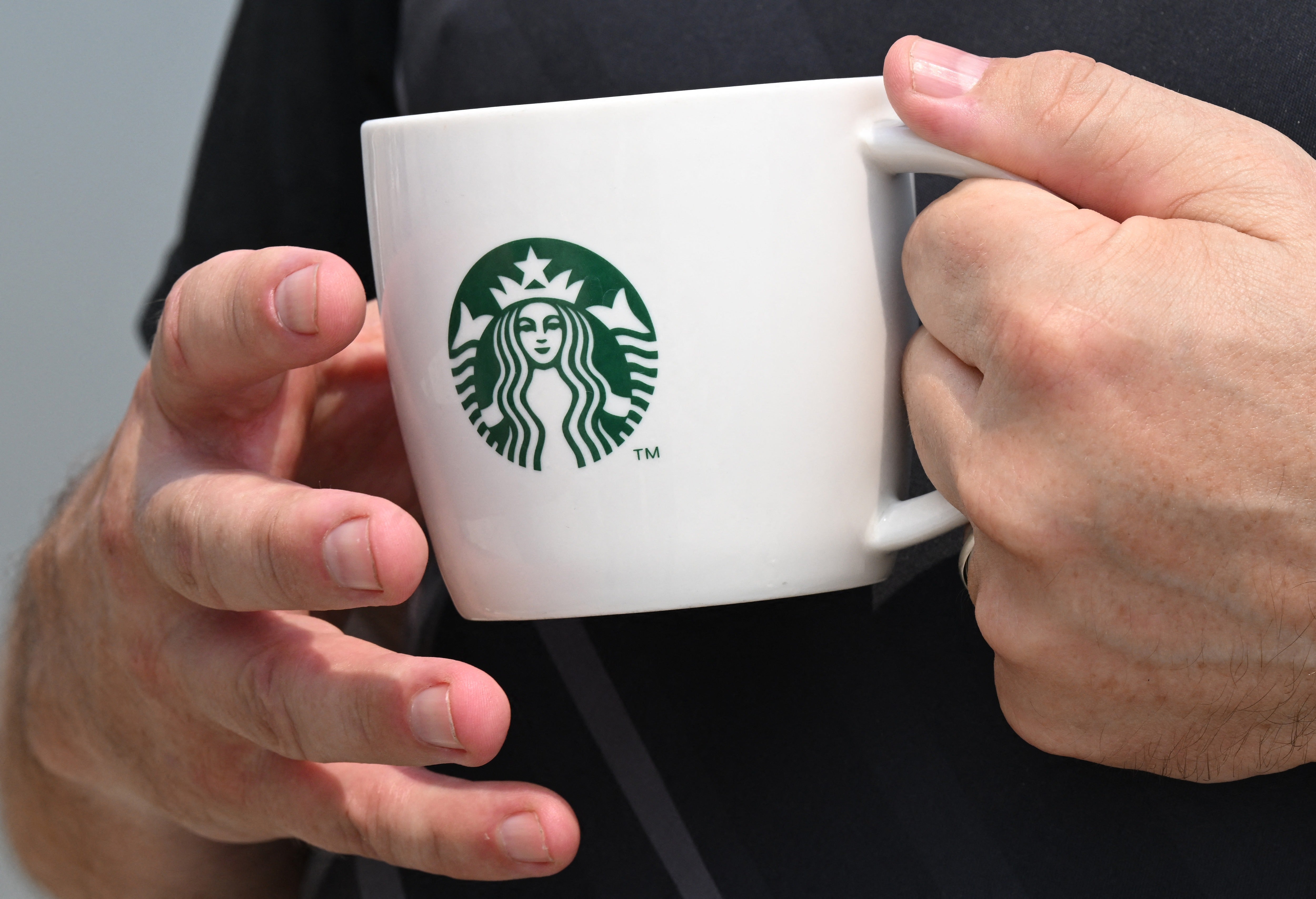 Starbucks' new CEO brought back customers with two crucial changes but another challenge lies ahead Copy link Bookmark Go to comments Bookmark popover Removed from bookmarks Starbucks layoffs hit 224 Seattle headquarters employees