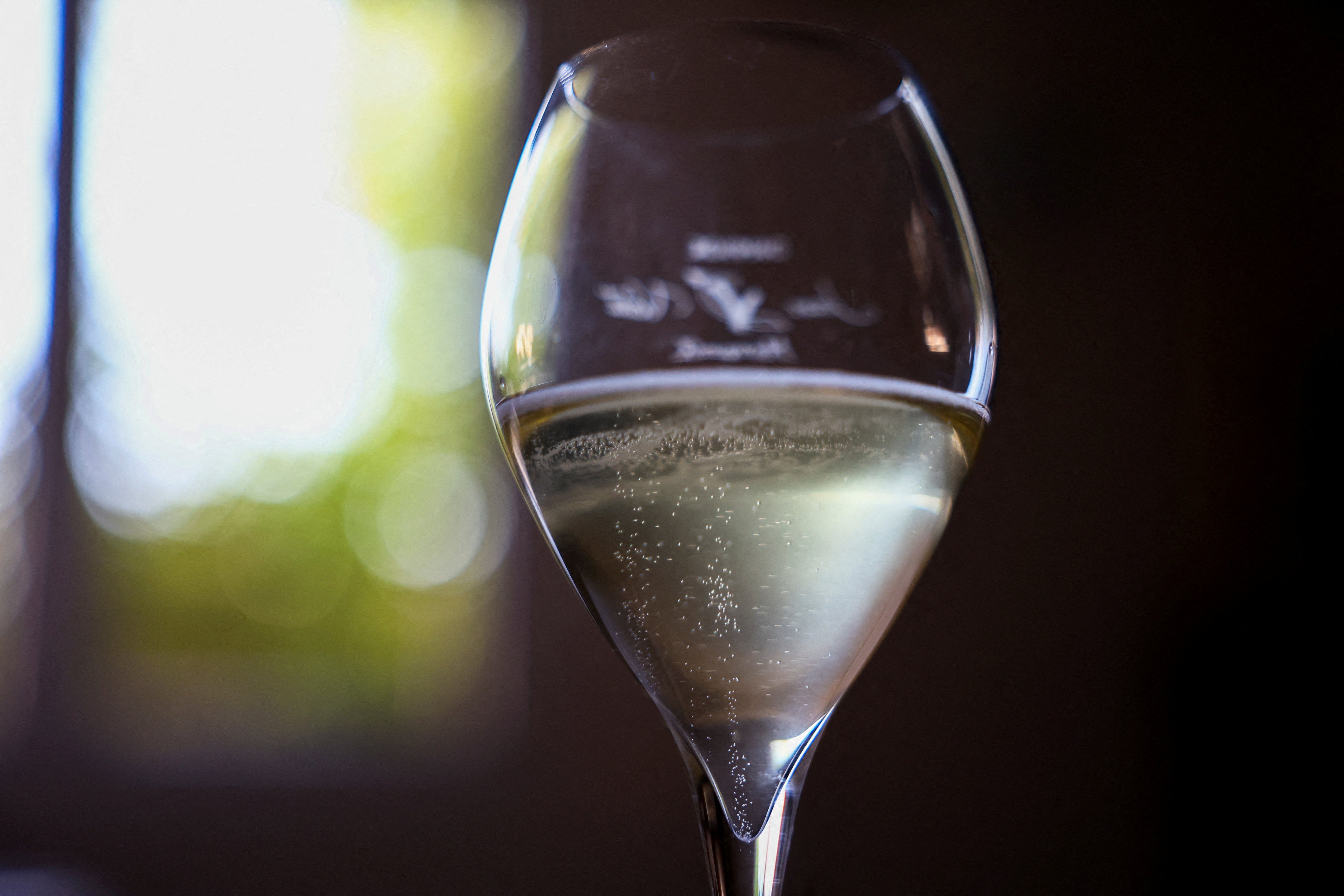 Record heatwave set to turn champagne more alcoholic