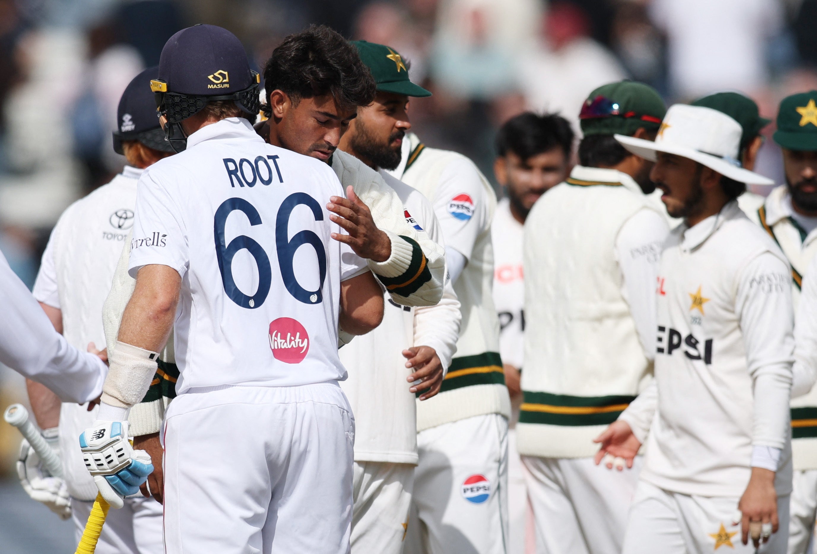 England complete 3-0 series clean sweep with an eight-wicket victory over Pakistan
