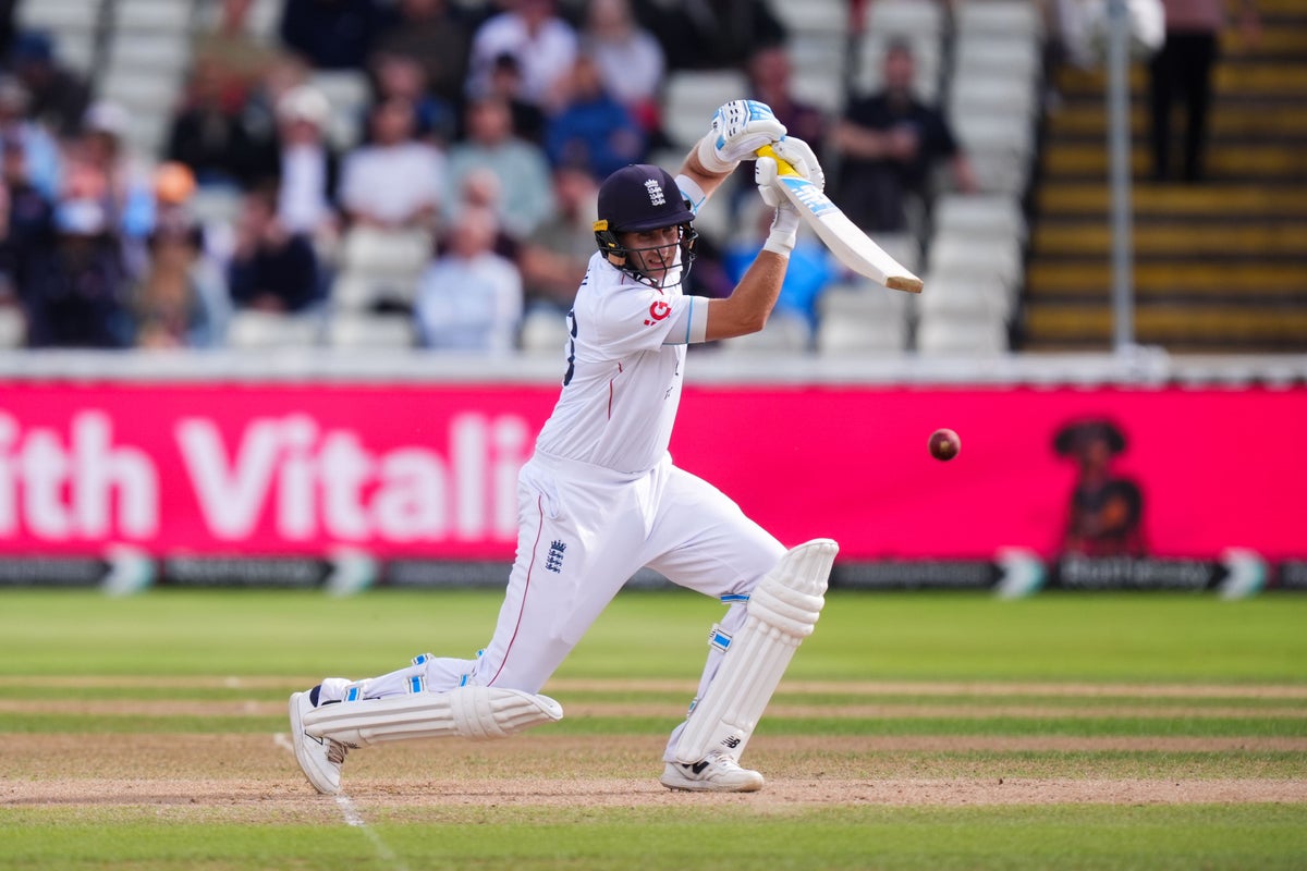 Joe Root steers England home to secure Pakistan clean sweep Copy link Bookmark Bookmark popover Removed from bookmarks Joe Root led England to victory (Mike Egerton/PA) ( PA Wire )