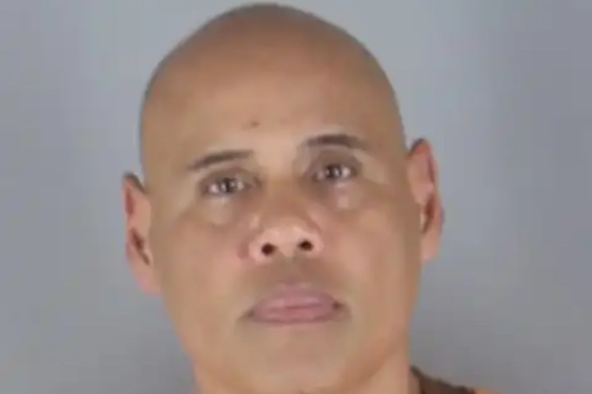 ICE agent arrested after allegedly shooting migrant through apartment door