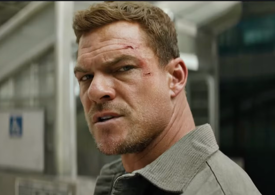 Alan Ritchson plays Jack Reacher in TV series