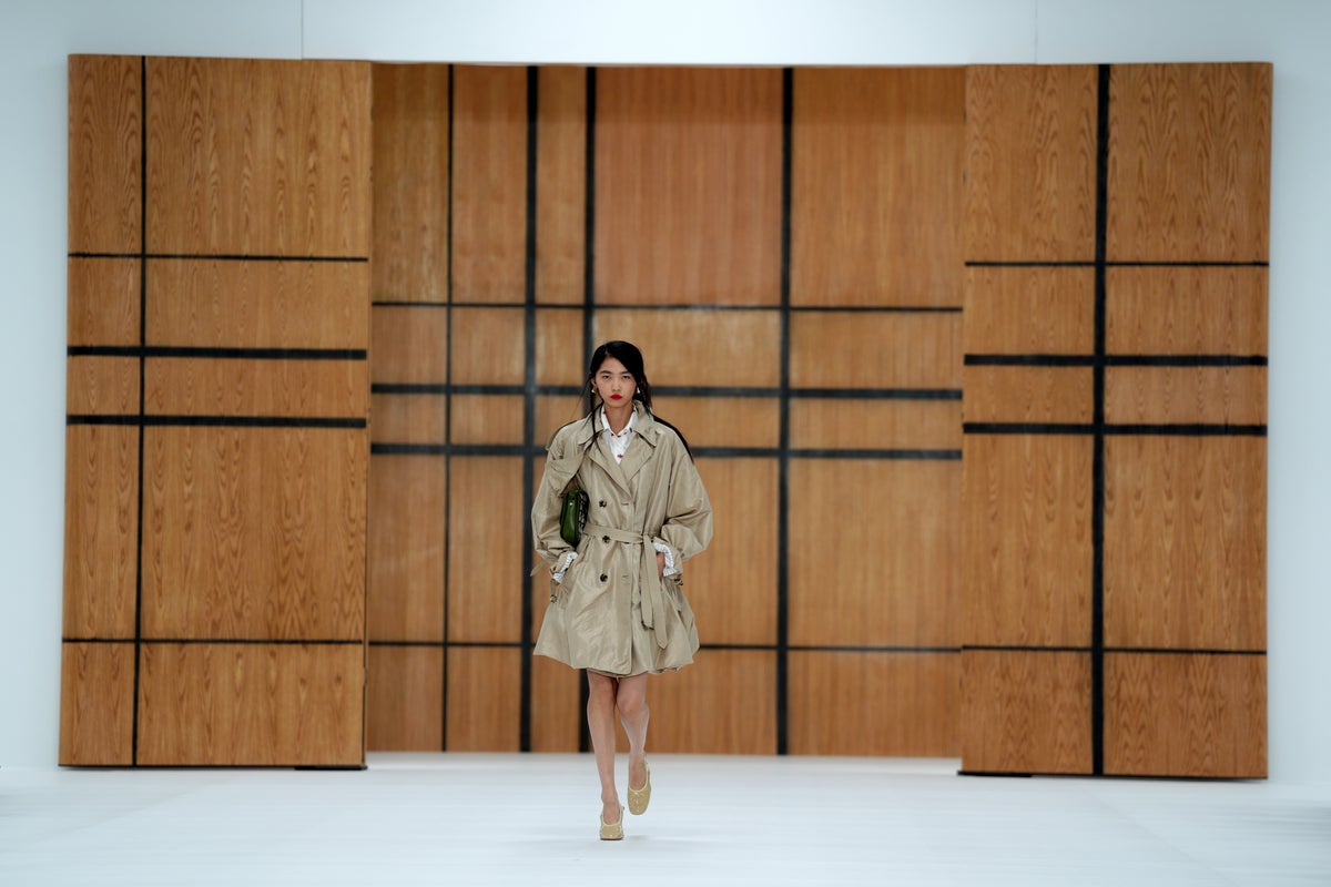 Burberry celebrates 170 years of the trench coat with a vibrant London Fashion Week show Burberry celebrates 170 years of the trench coat with a vibrant London Fashion Week show