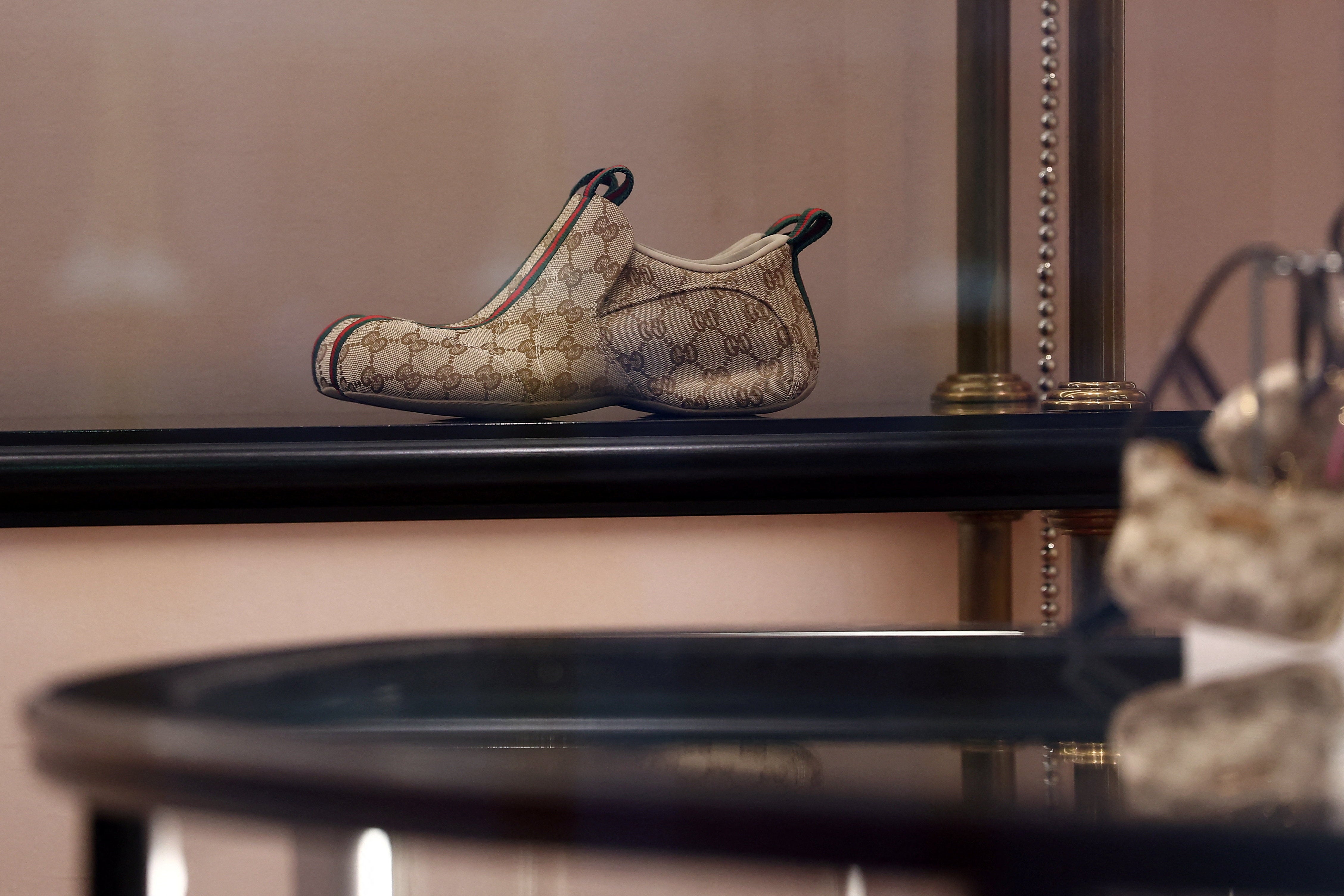 Retailing at around €800 in Europe and $1,000 in the United States, it is cheaper than many other Gucci shoes, though still firmly in the luxury category