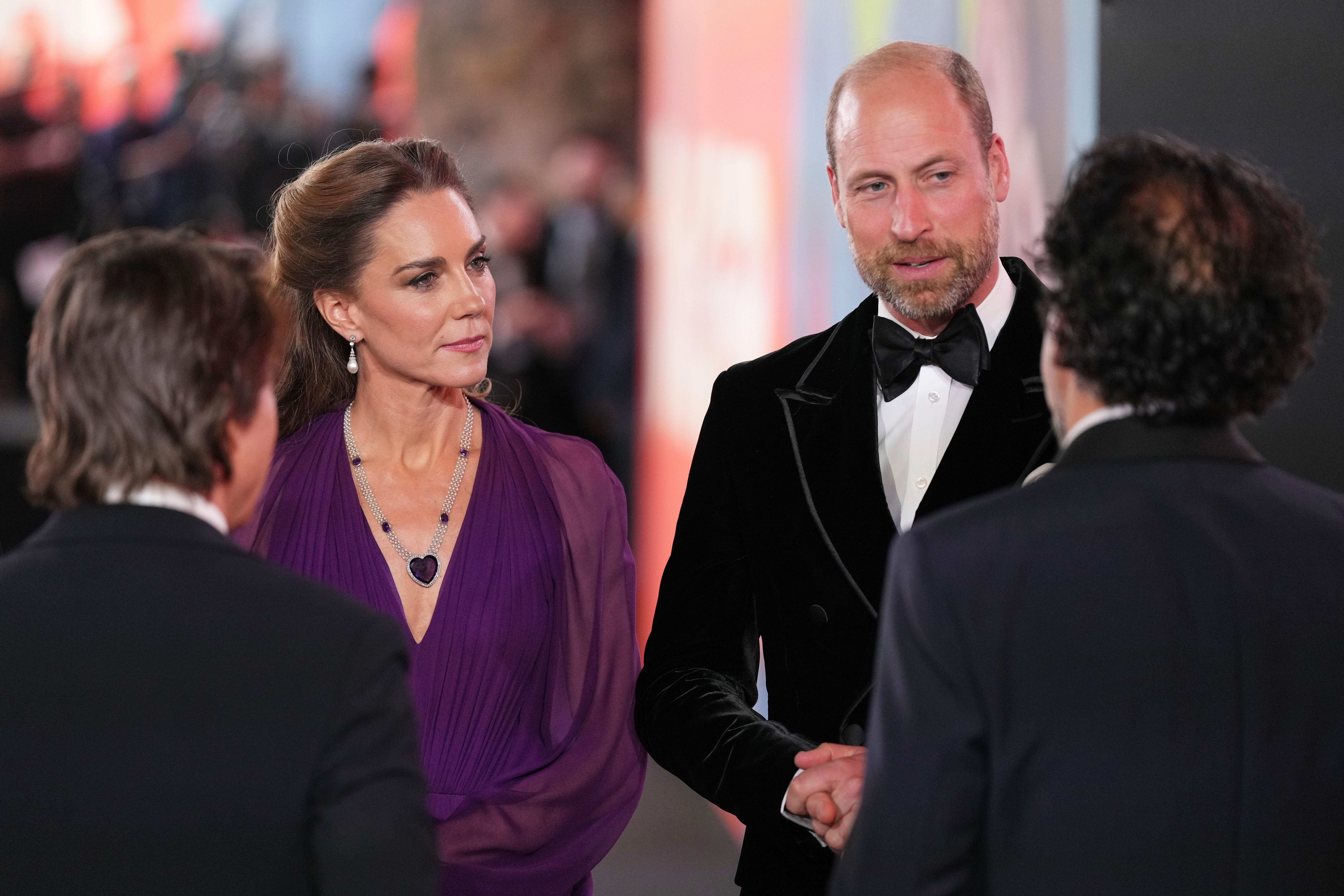 Tom Cruise gives two-word verdict on William and Kate at Digger premiere