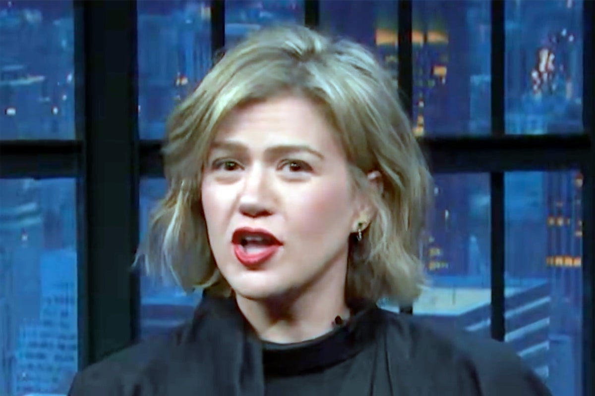 Kelly Clarkson fumes over ‘Pretty Woman’ treatment at expensive store: ‘You just lost a huge sale’ Kelly Clarkson fumes over ‘Pretty Woman’ treatment at expensive store: ‘You just lost a huge sale’
