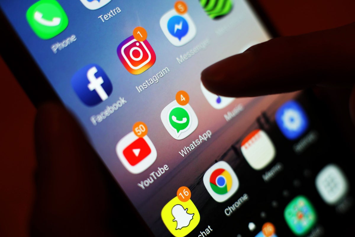 Survey: most Scots fear AI use is eroding memory and independent thought