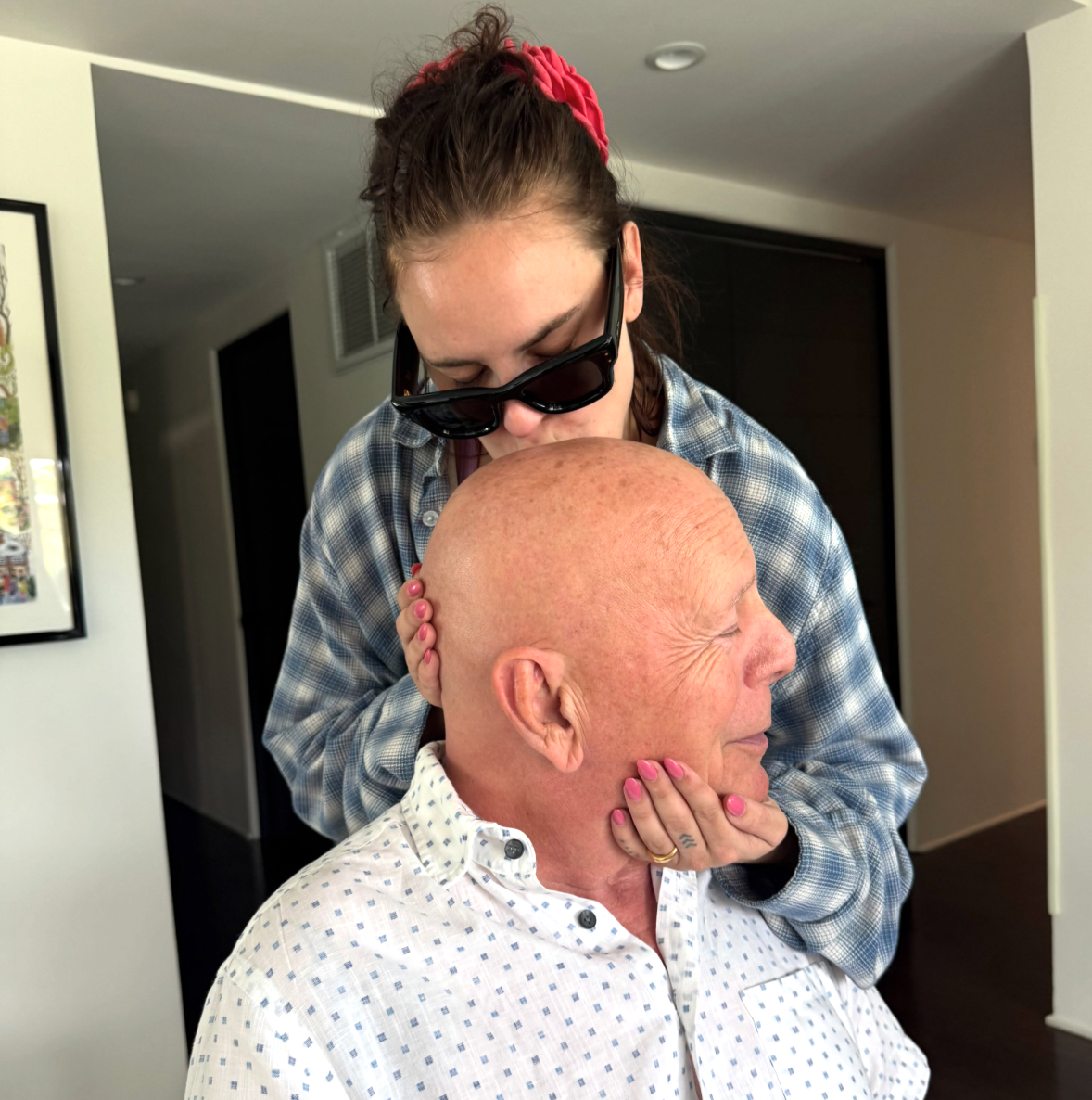 Tallulah Willis posted a sweet photo kissing her dad Bruce's head