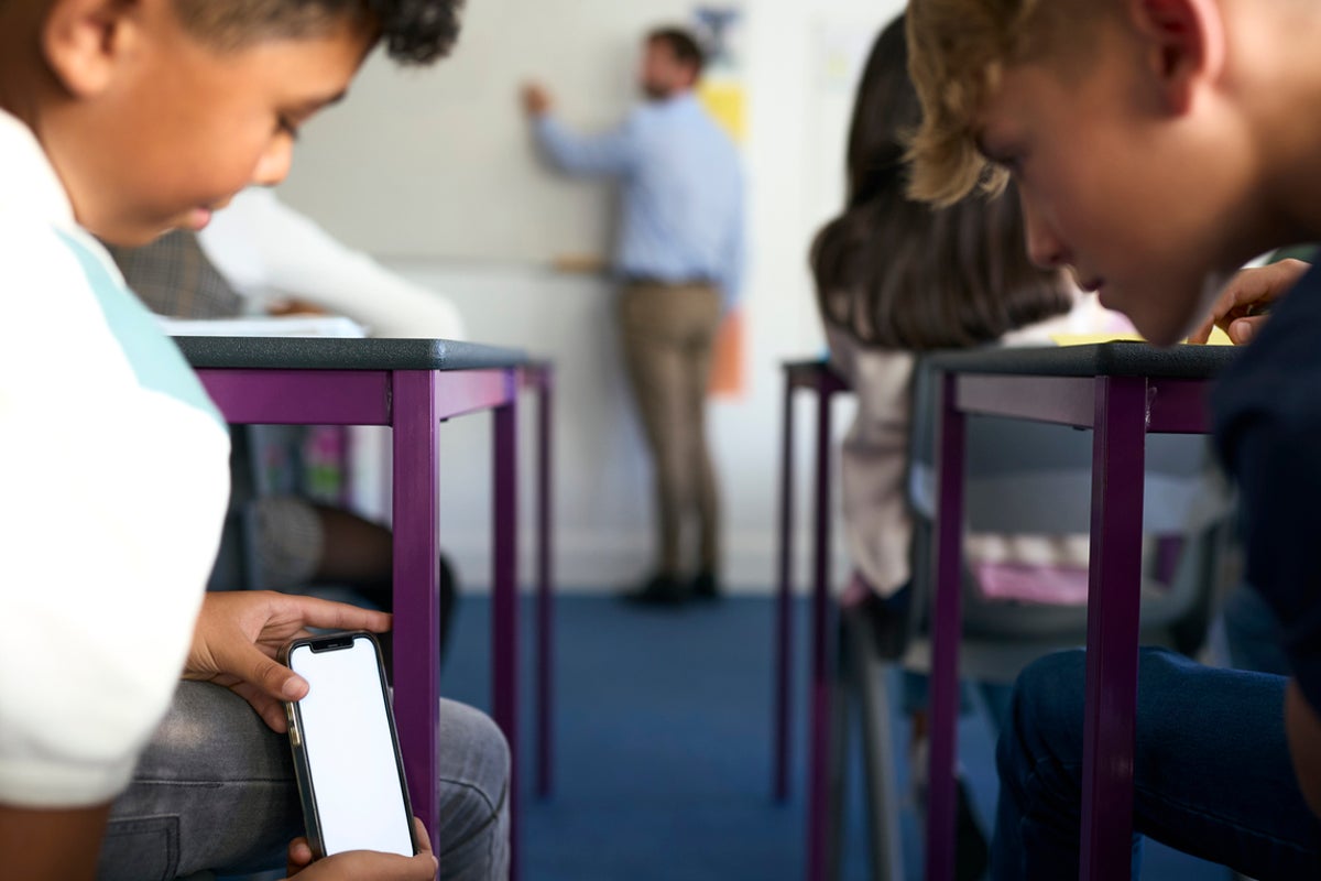 I didn’t give my kids a smartphone – and now the evidence is here to back me up I didn’t give my kids a smartphone – and now the evidence is here to back me up